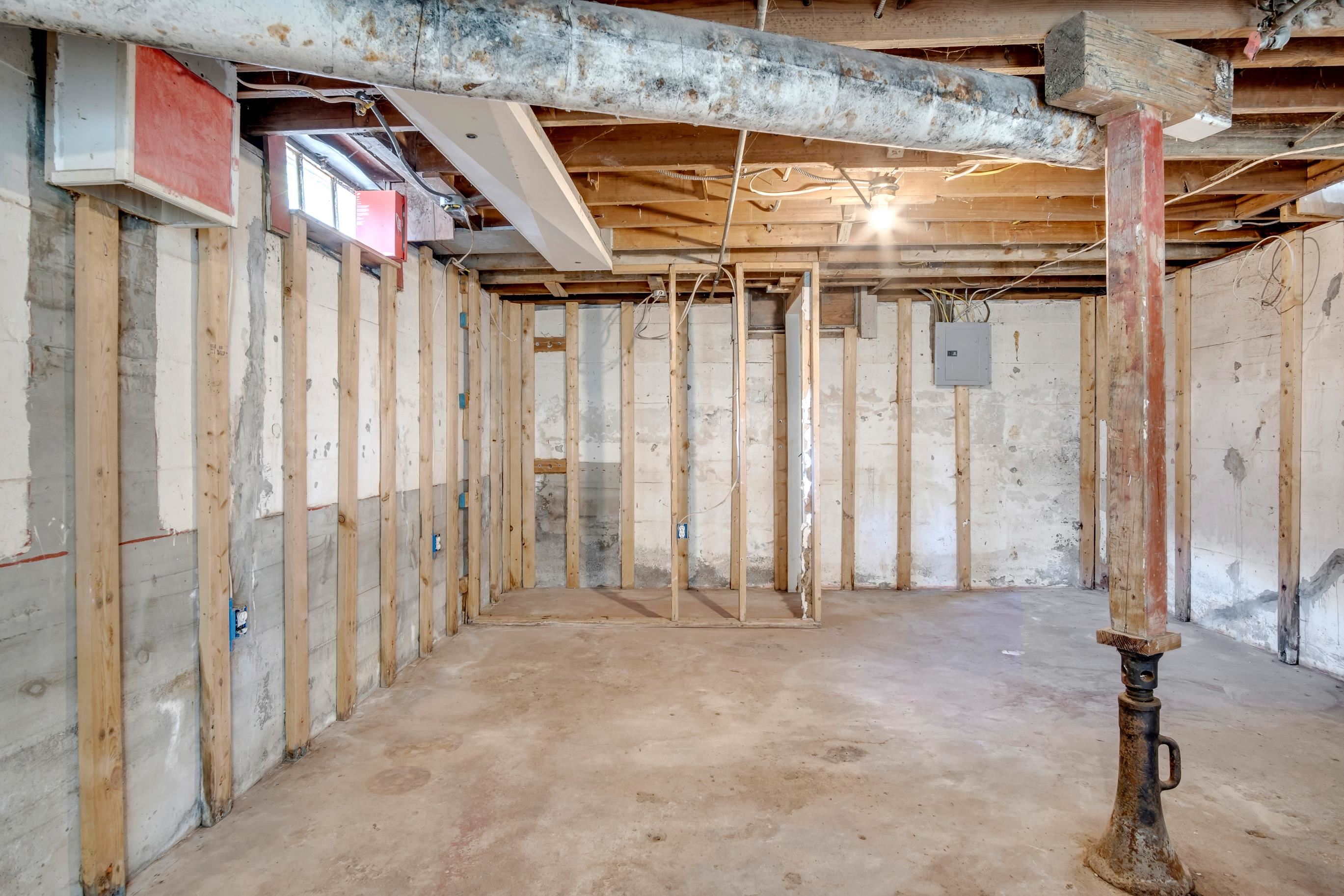 811 N Duncan Street Newton KS 67114