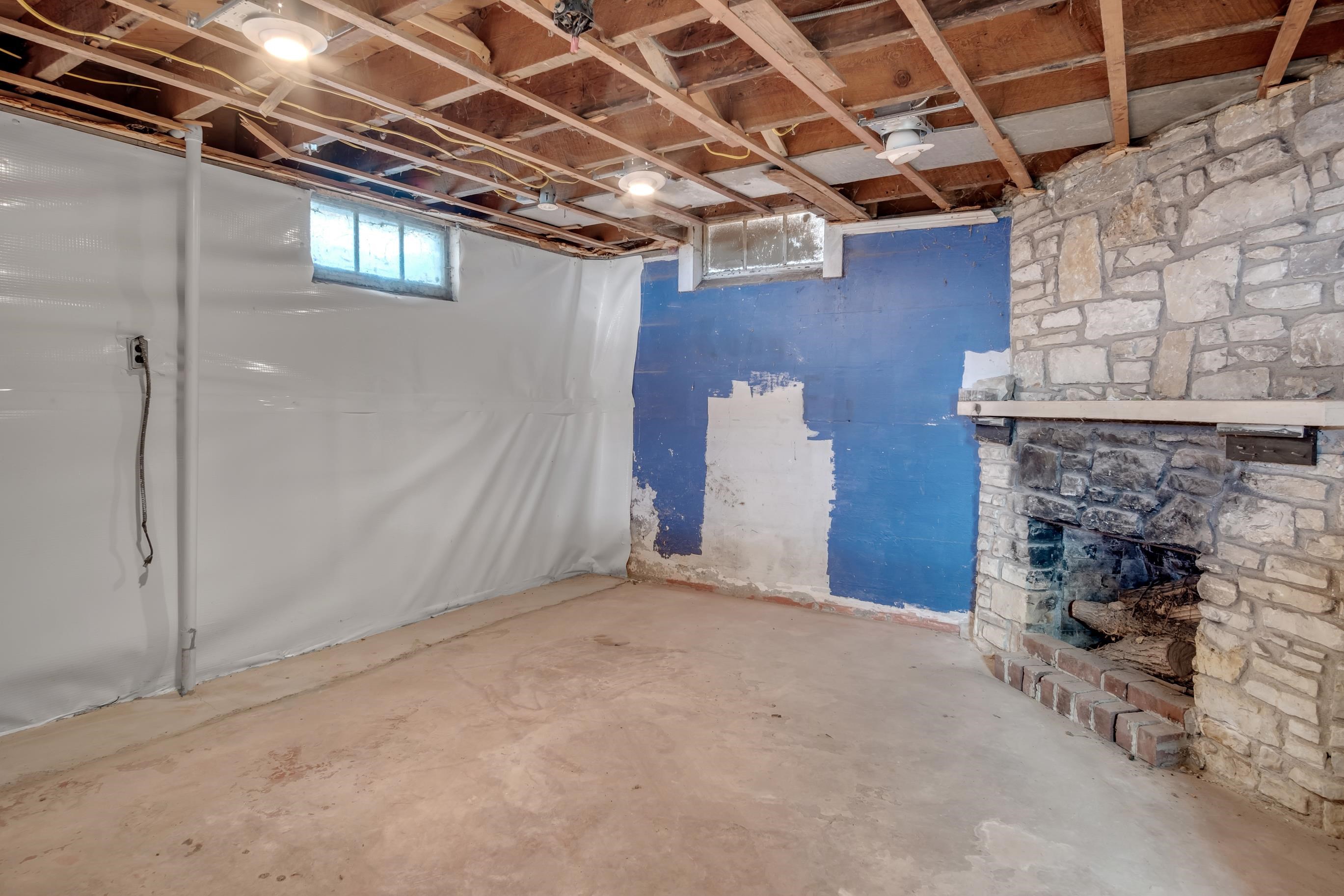 811 N Duncan Street Newton KS 67114