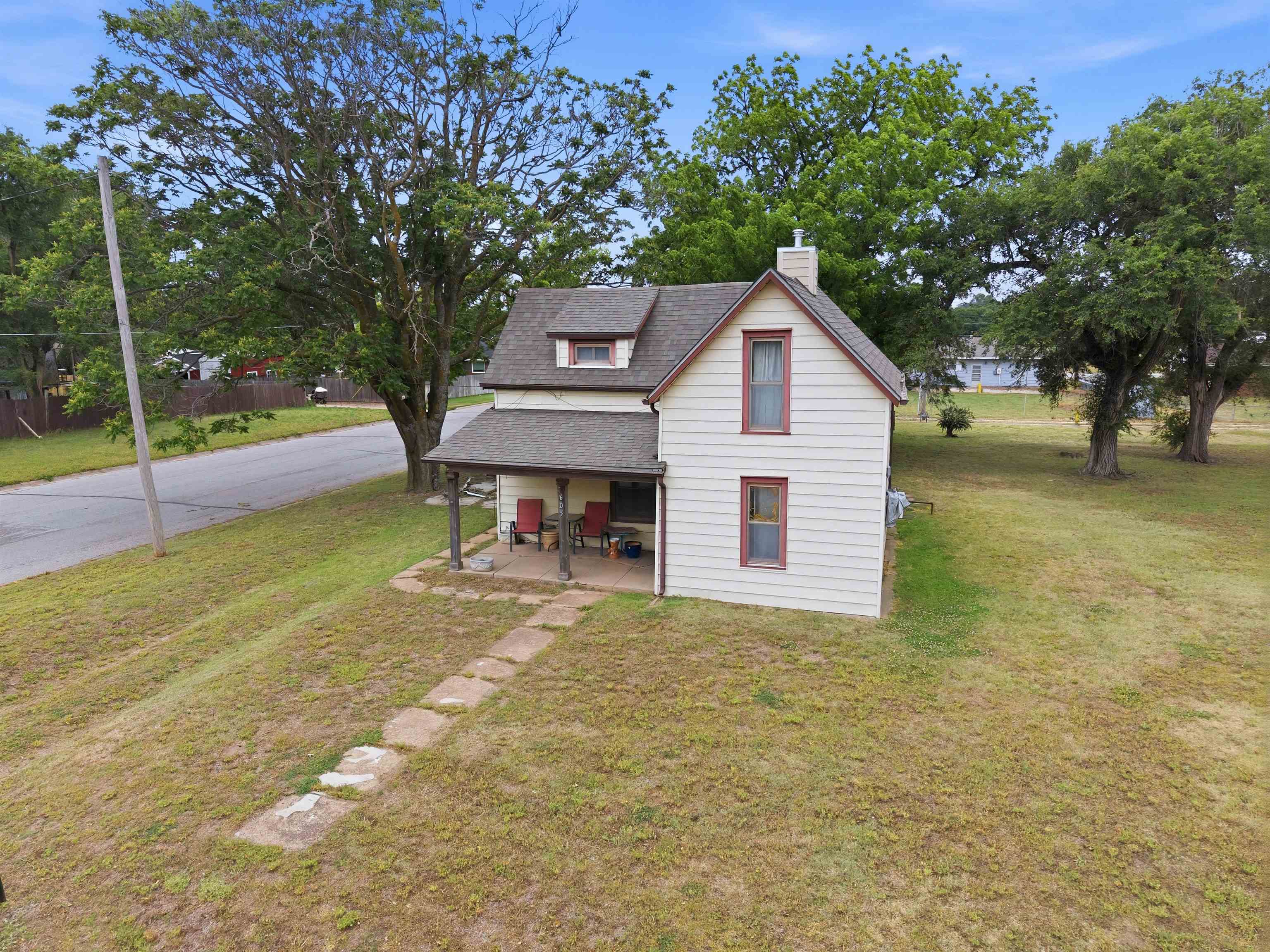 605 Doyle Street Garden Plain KS 67050