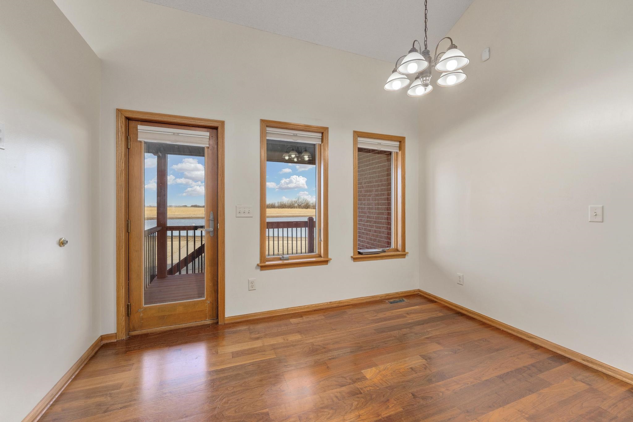 757 S Meridian Road Wellington KS 67152
