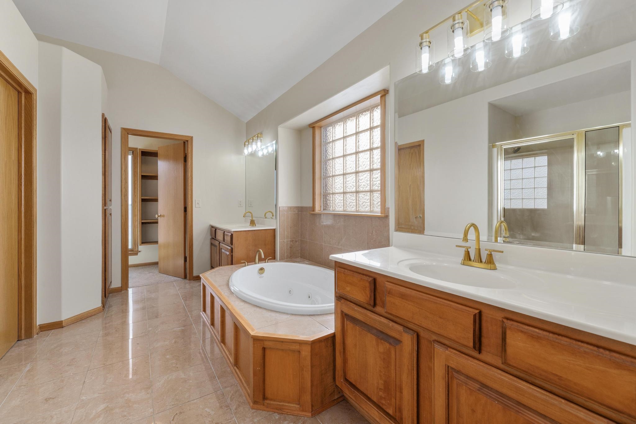 757 S Meridian Road Wellington KS 67152