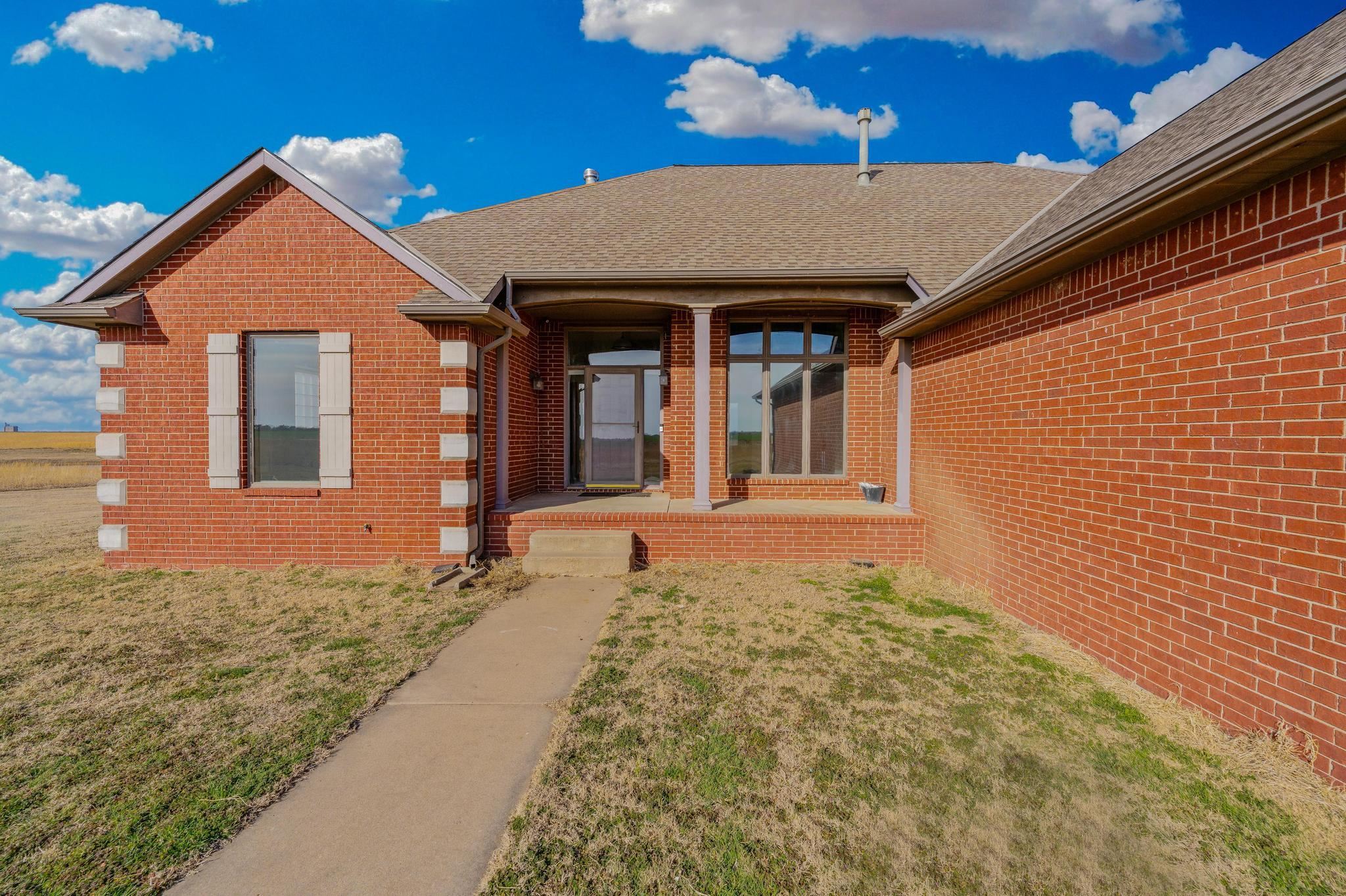 757 S Meridian Road Wellington KS 67152