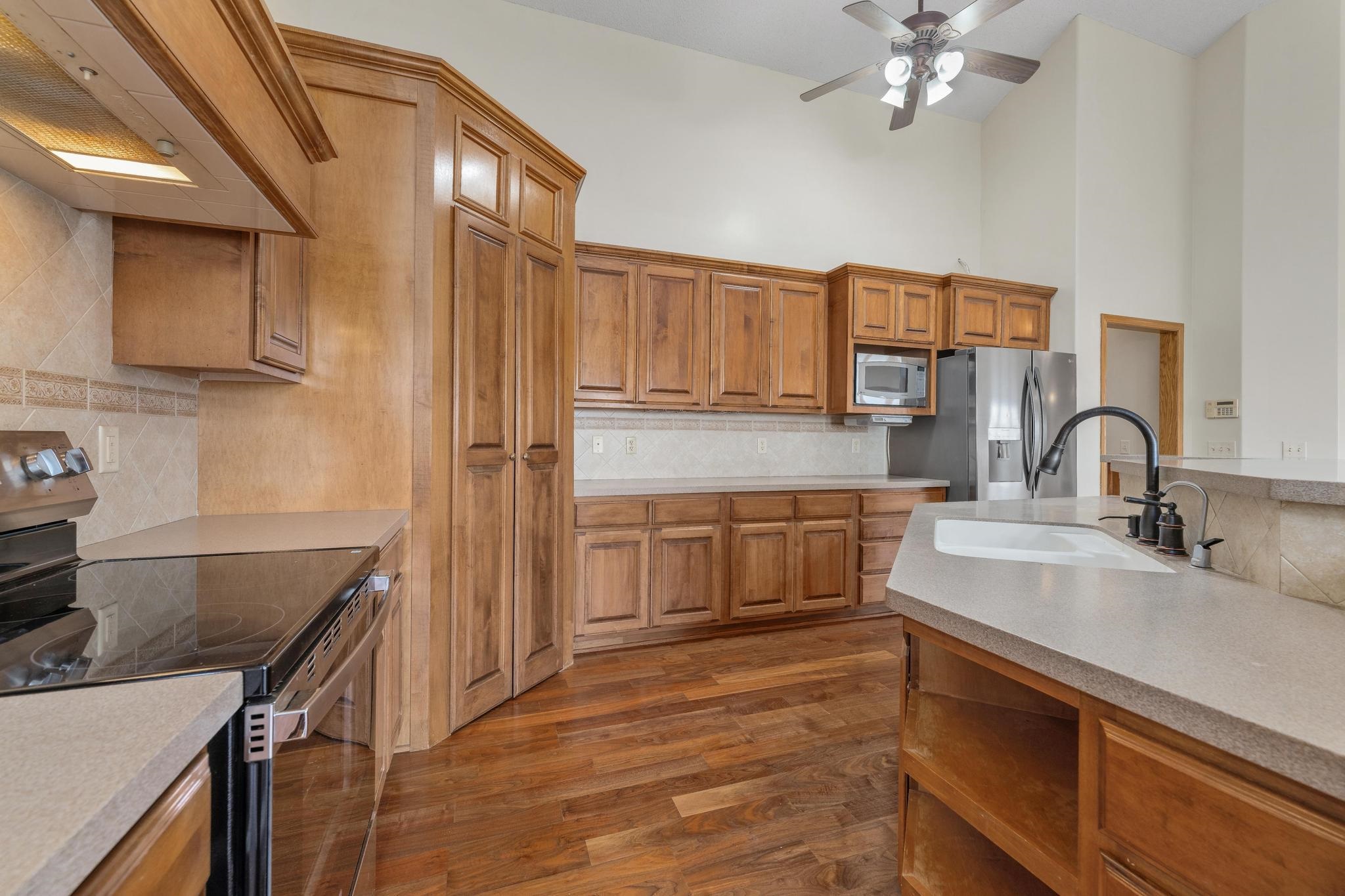757 S Meridian Road Wellington KS 67152