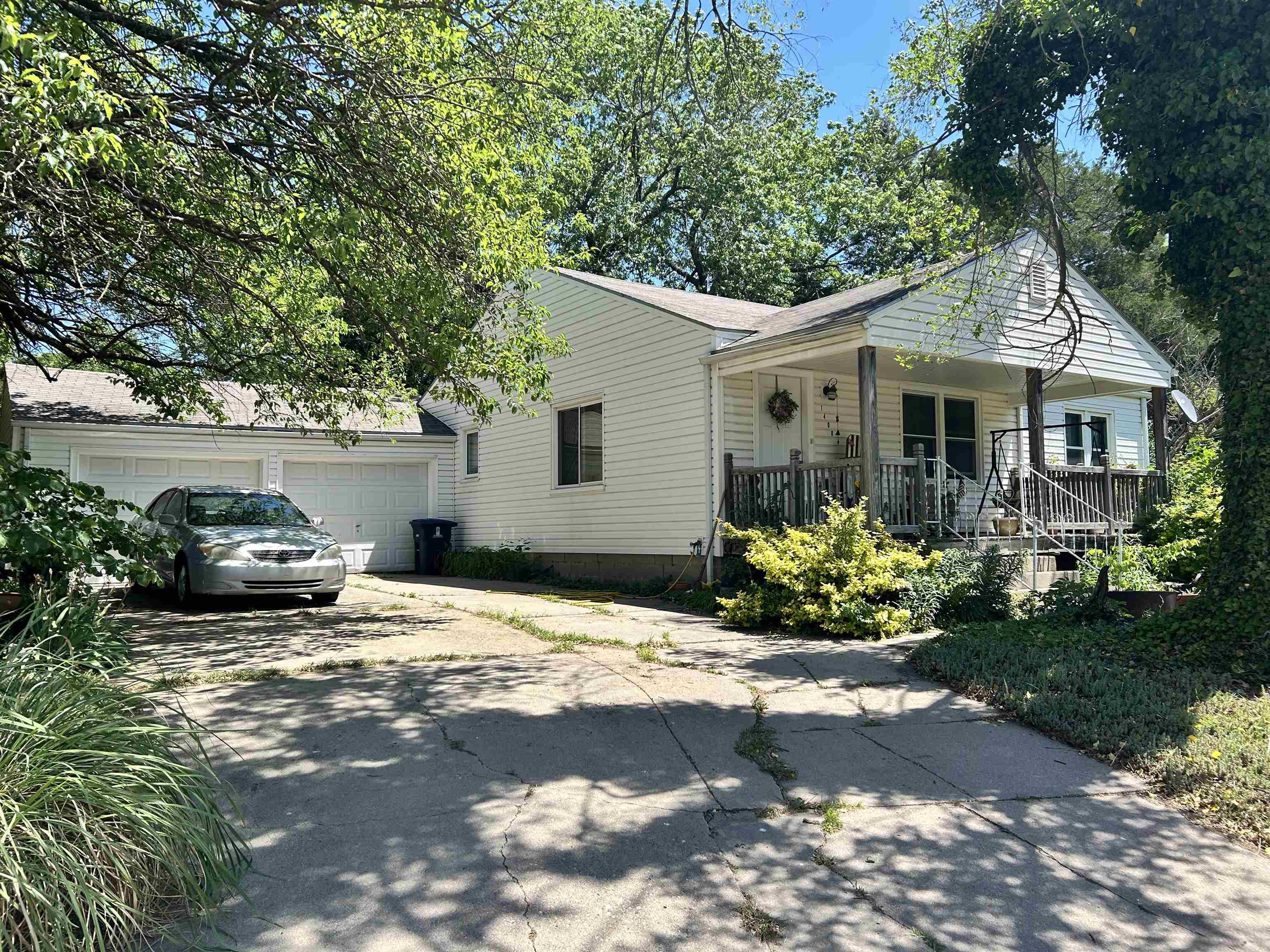 1400 W Edgemoor Drive El Dorado KS 67042