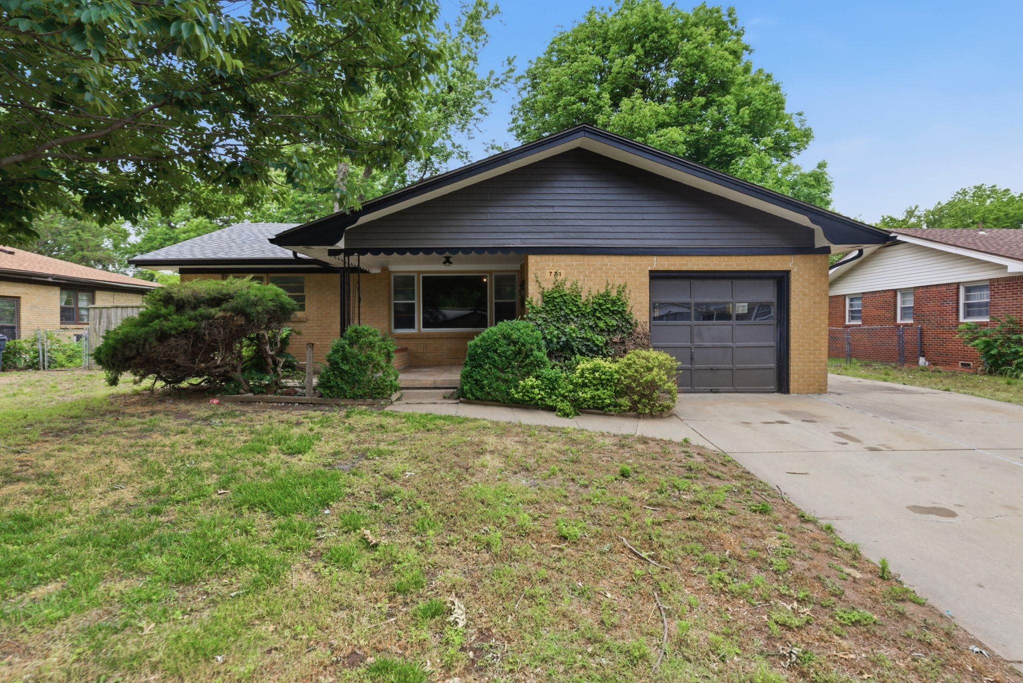 721 W Anita Drive Haysville KS 67060