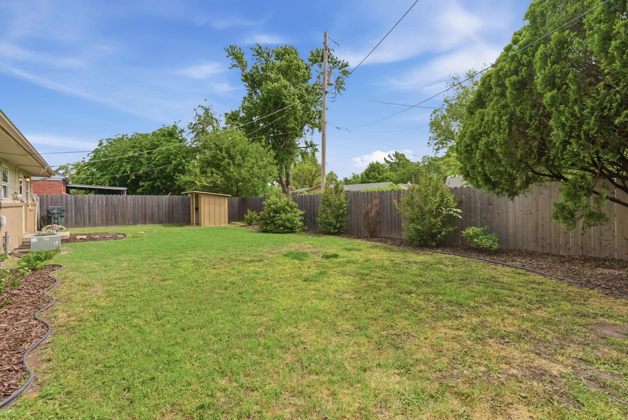 2106 N Woodrow Avenue Wichita KS 67203