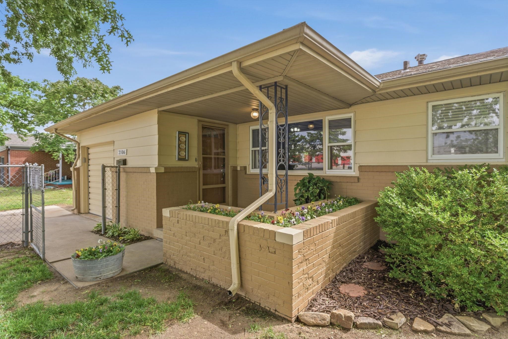 2106 N Woodrow Avenue Wichita KS 67203