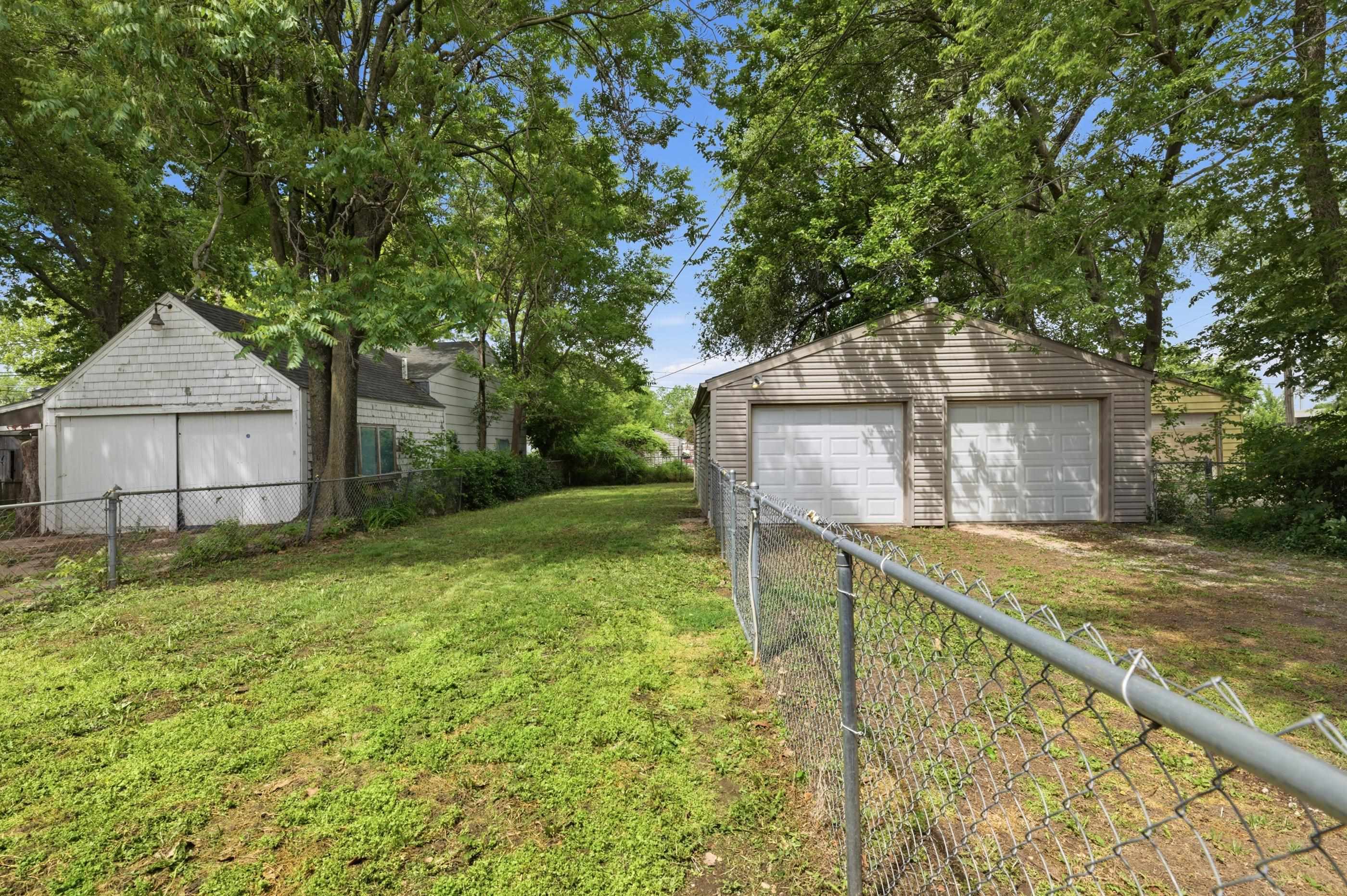 547 S Green Wichita KS 67211