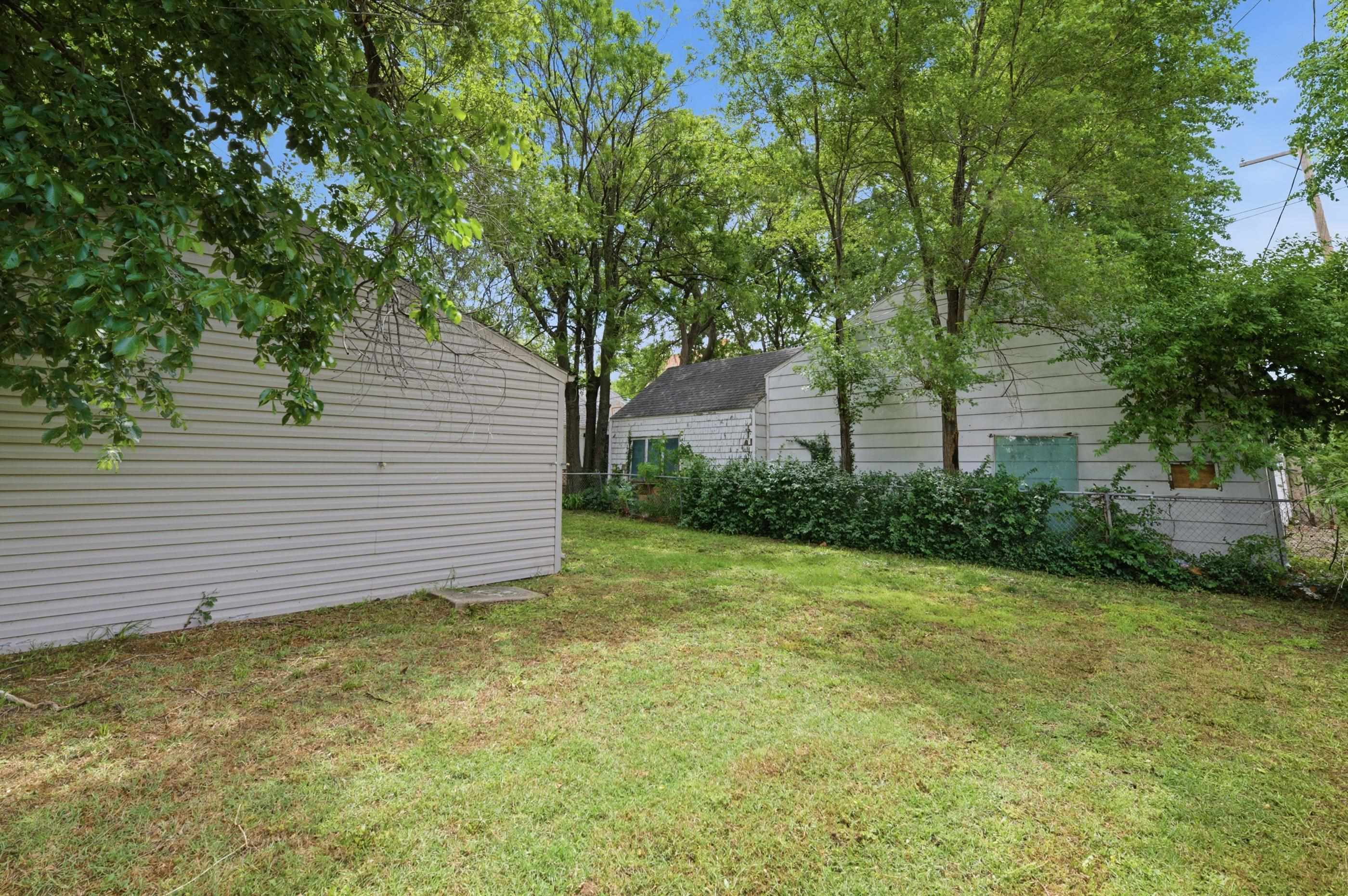 547 S Green Wichita KS 67211