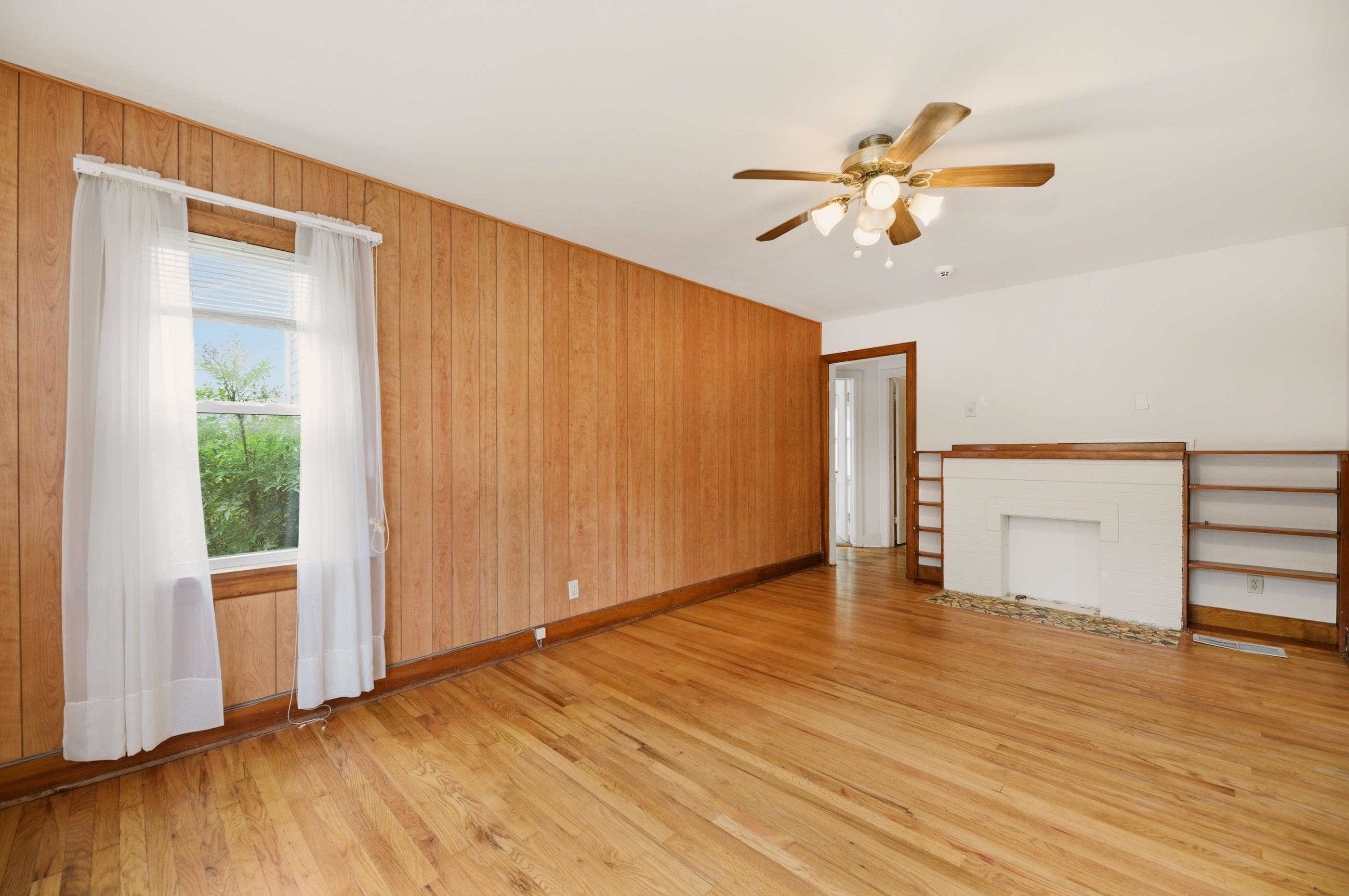 547 S Green Wichita KS 67211