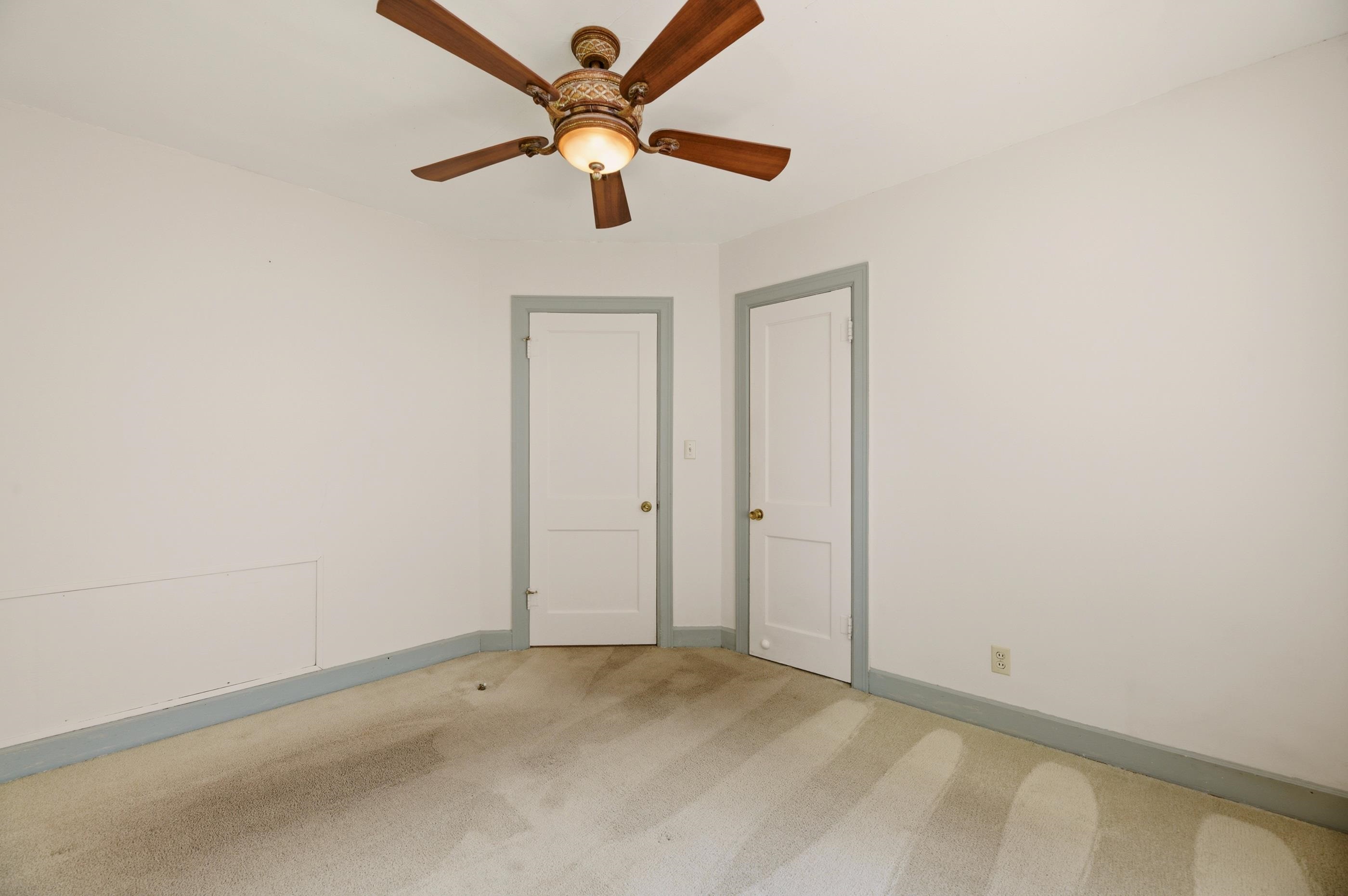 547 S Green Wichita KS 67211