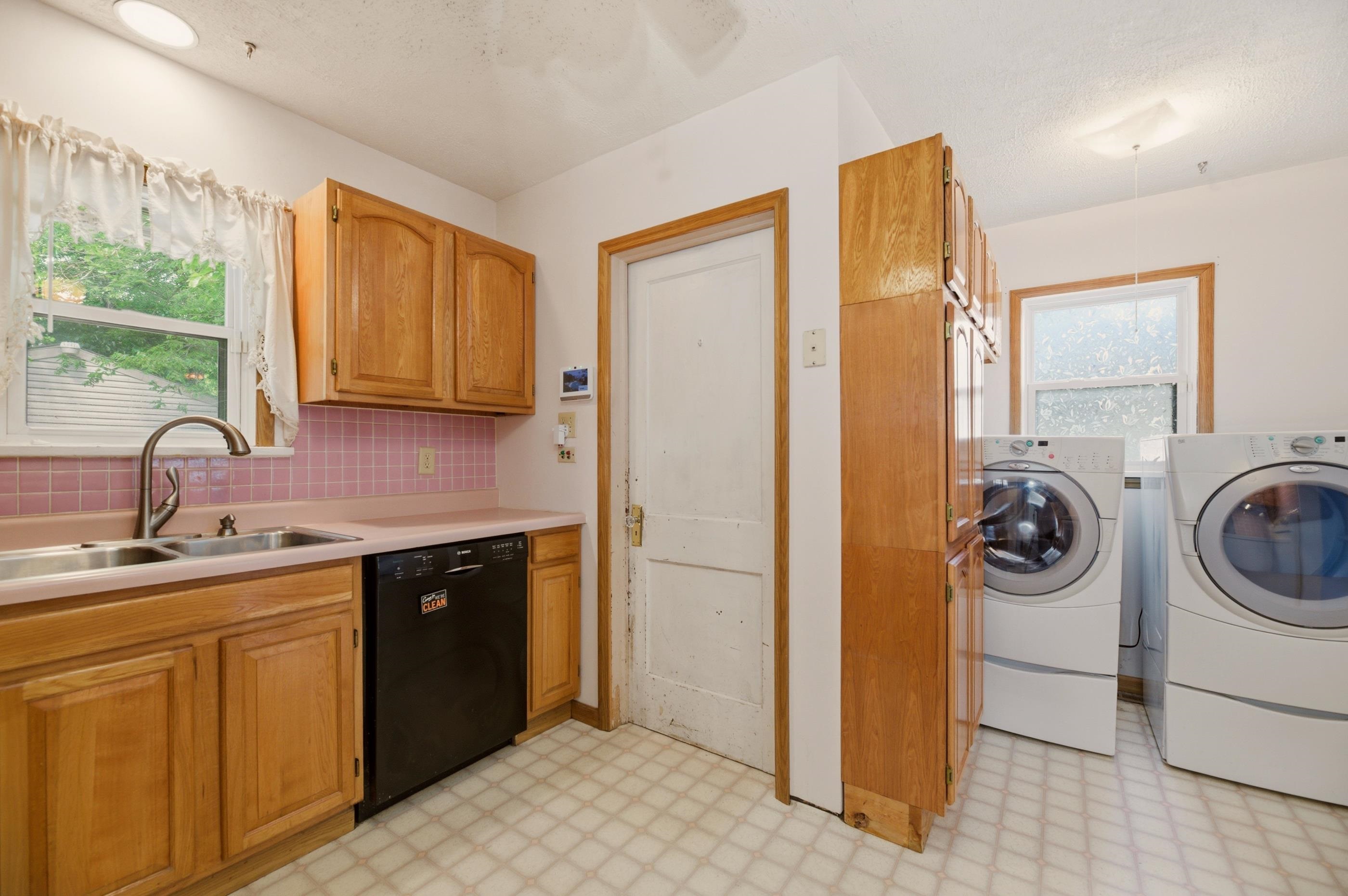 547 S Green Wichita KS 67211