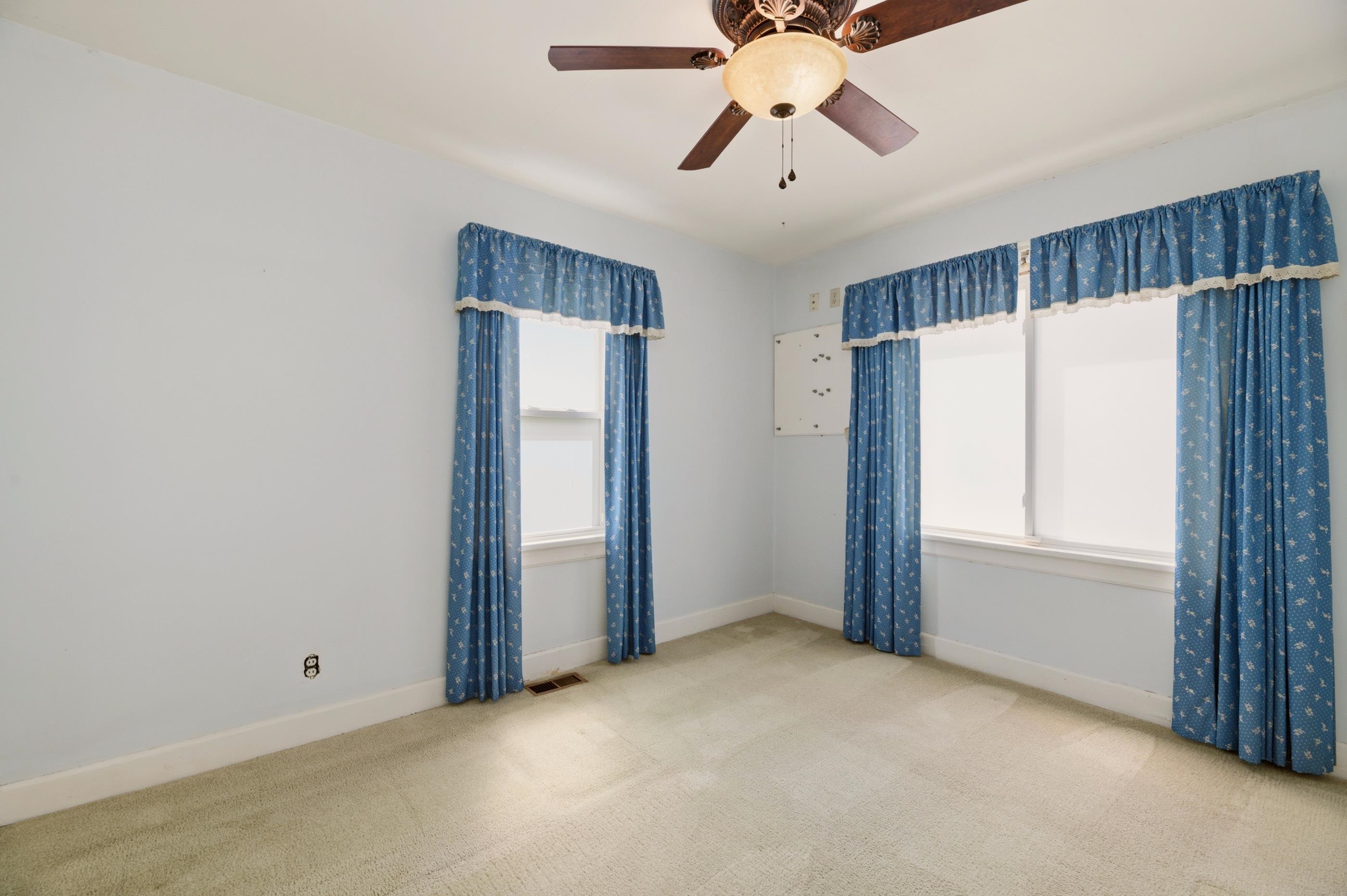 547 S Green Wichita KS 67211