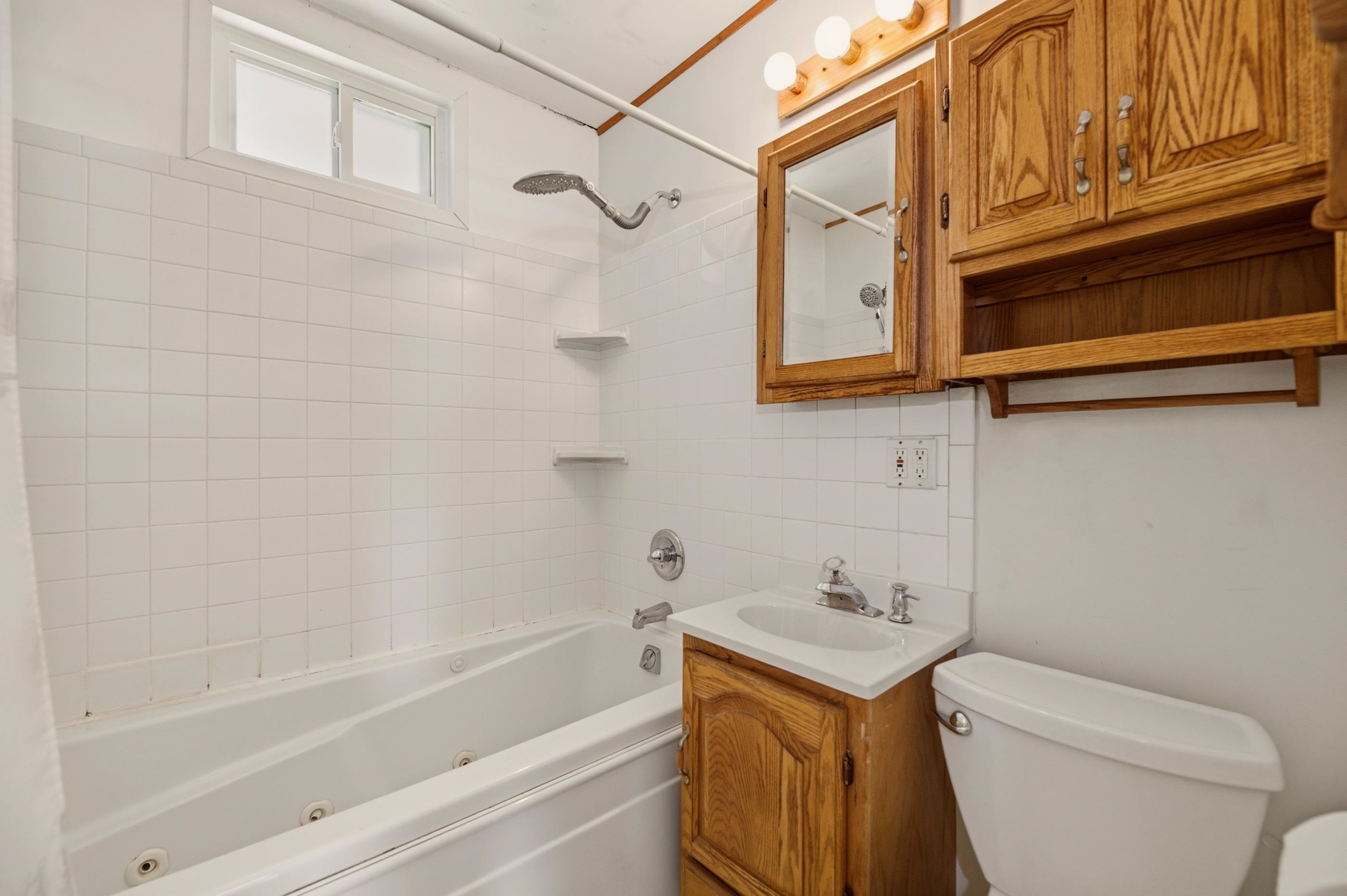 547 S Green Wichita KS 67211