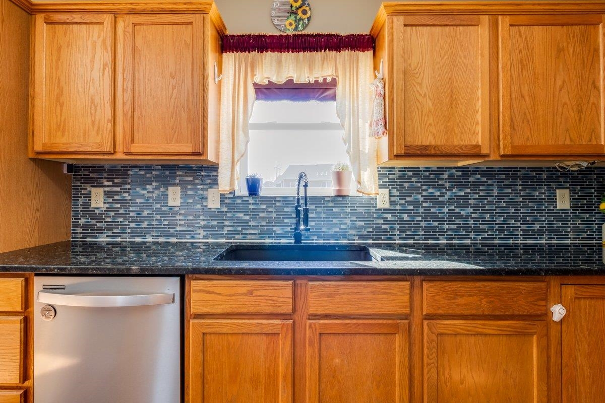 1251 E Village Estates Park City KS 67219