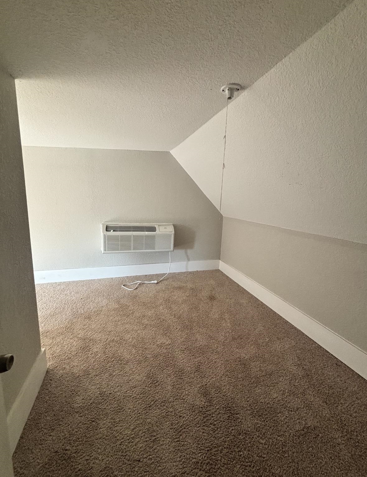 1424 E 1st Avenue Winfield KS 67156