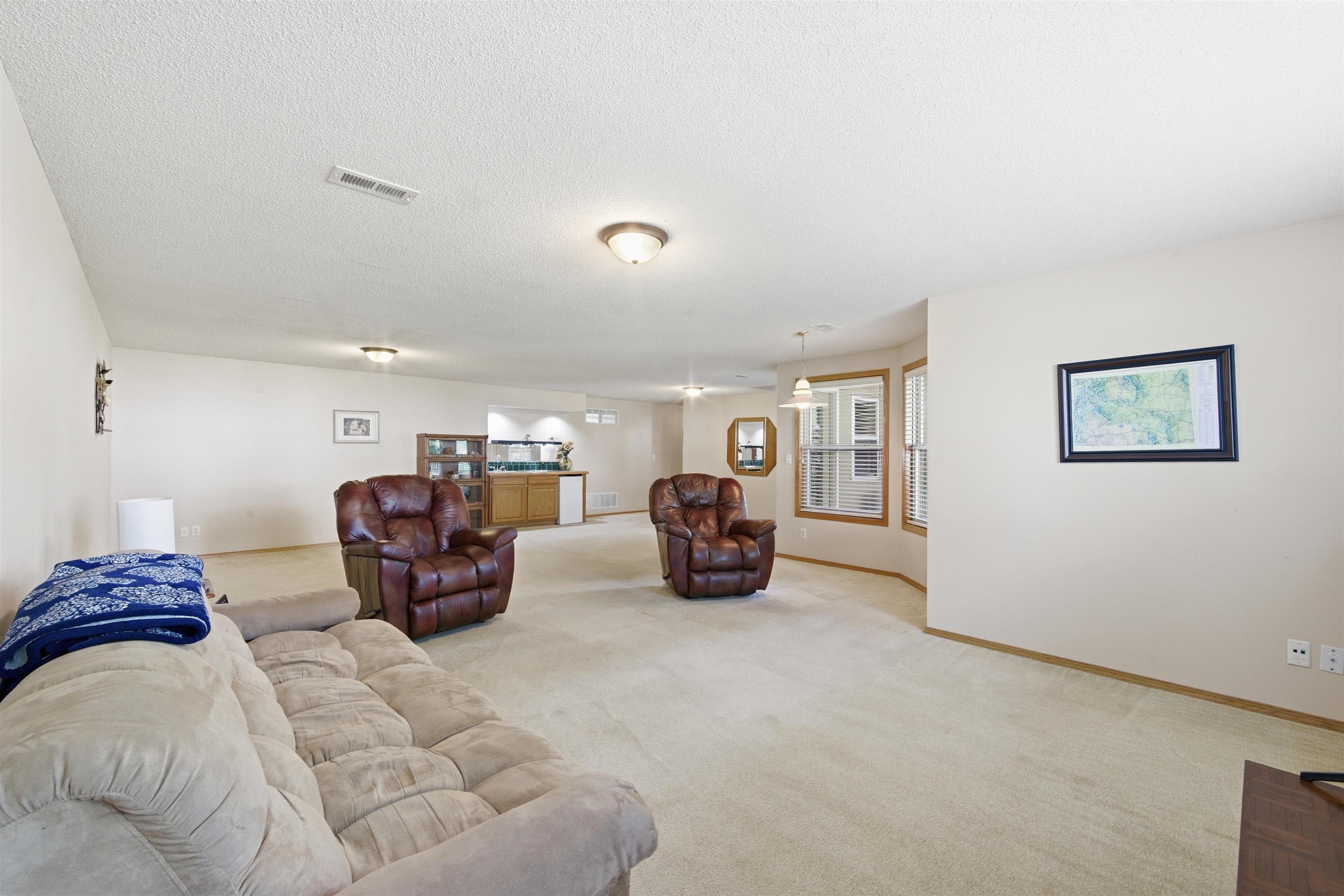 857 N Crest Court Wichita KS 67206