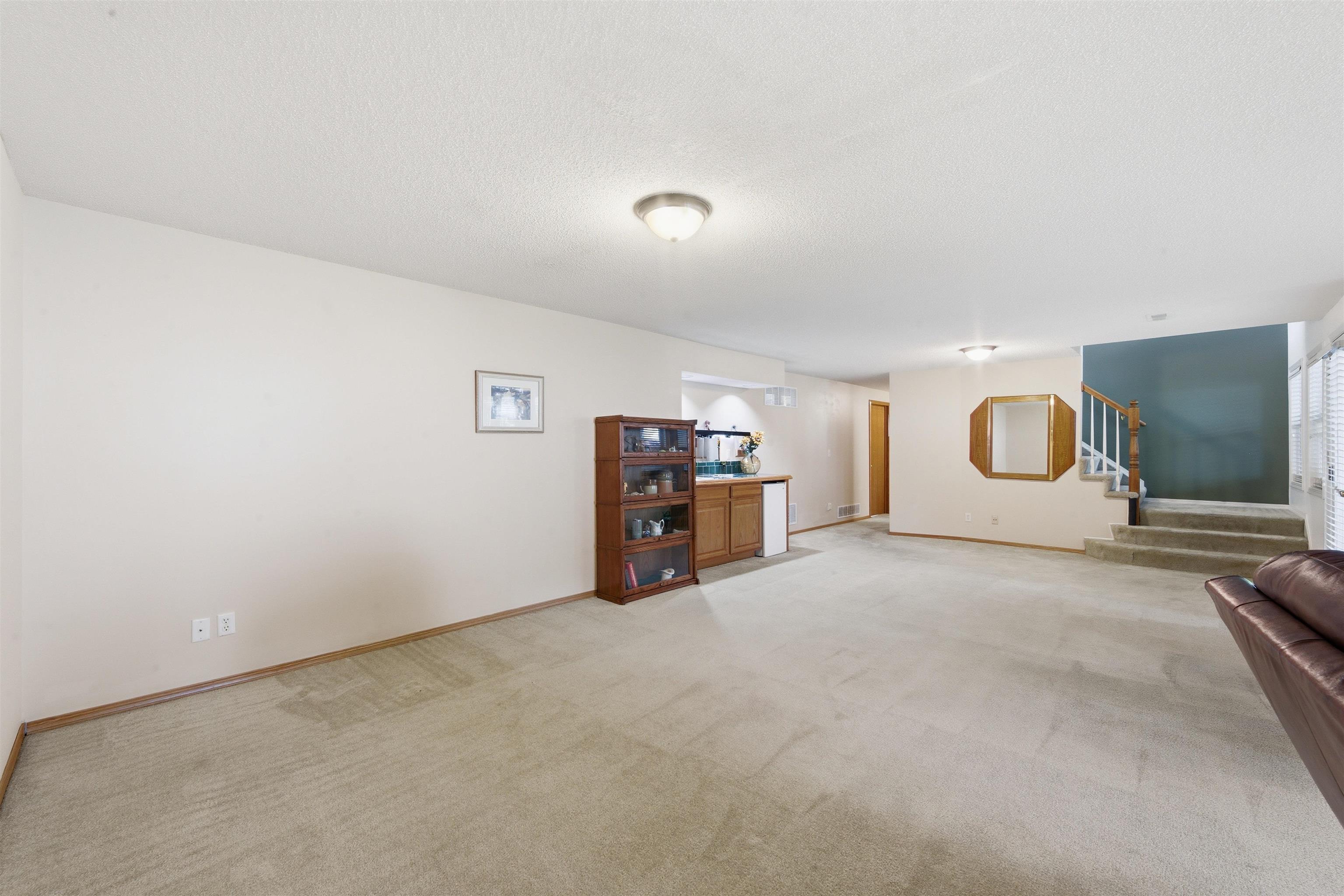 857 N Crest Court Wichita KS 67206