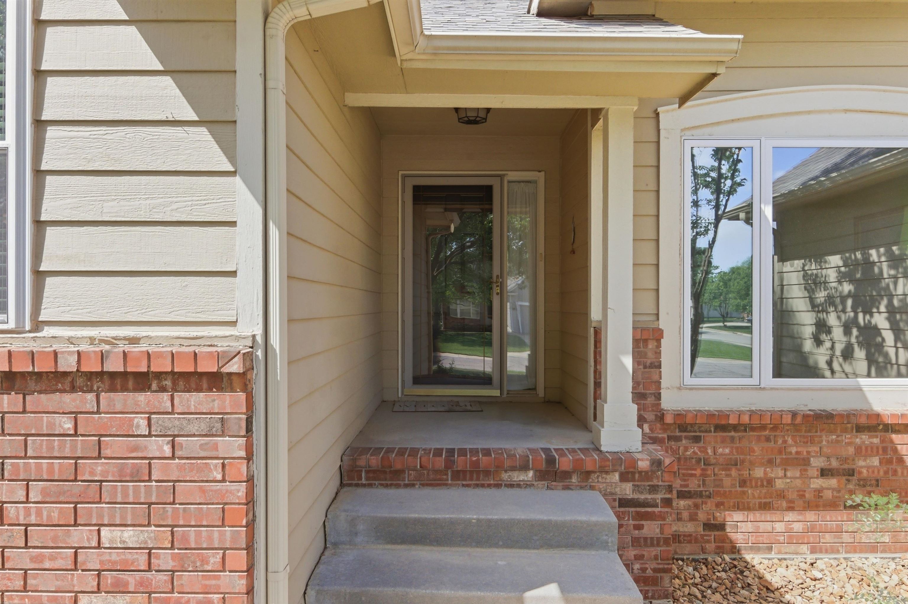 857 N Crest Court Wichita KS 67206