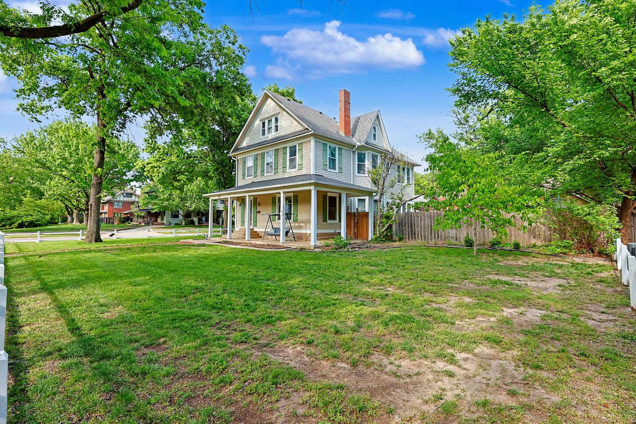 256 N Roosevelt Avenue Wichita KS 67208