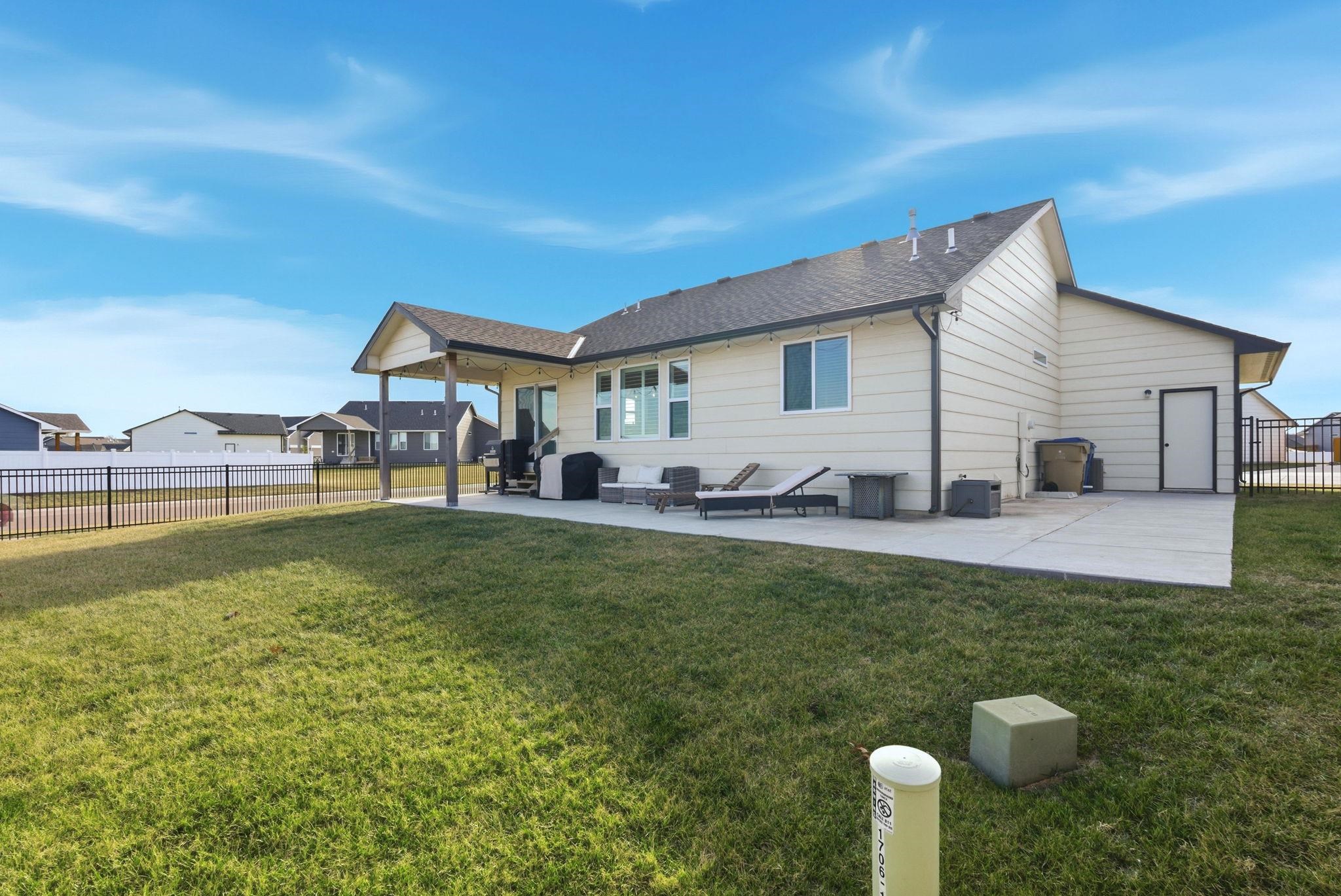 1702 N Kentucky Lane Wichita KS 67235