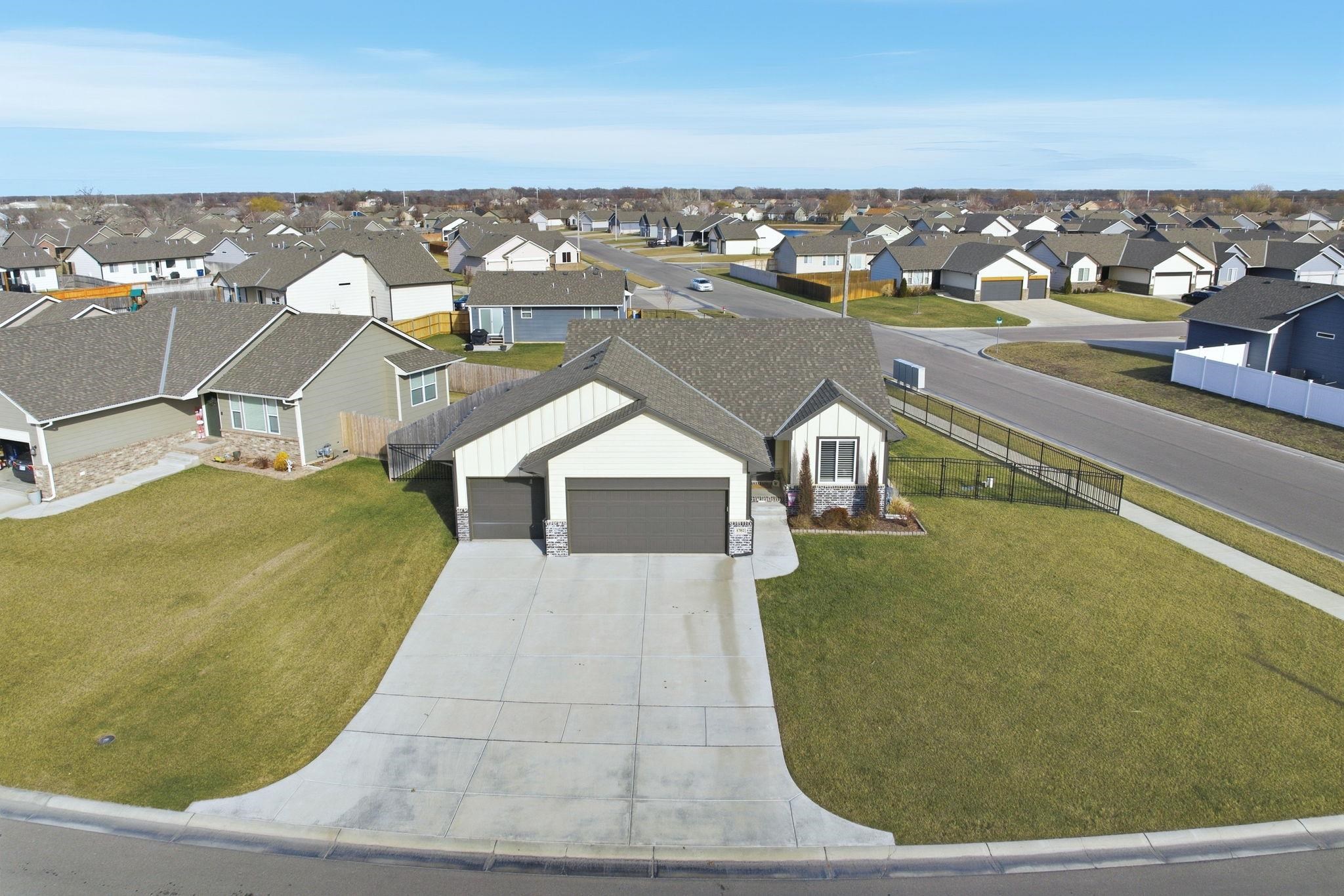 1702 N Kentucky Lane Wichita KS 67235