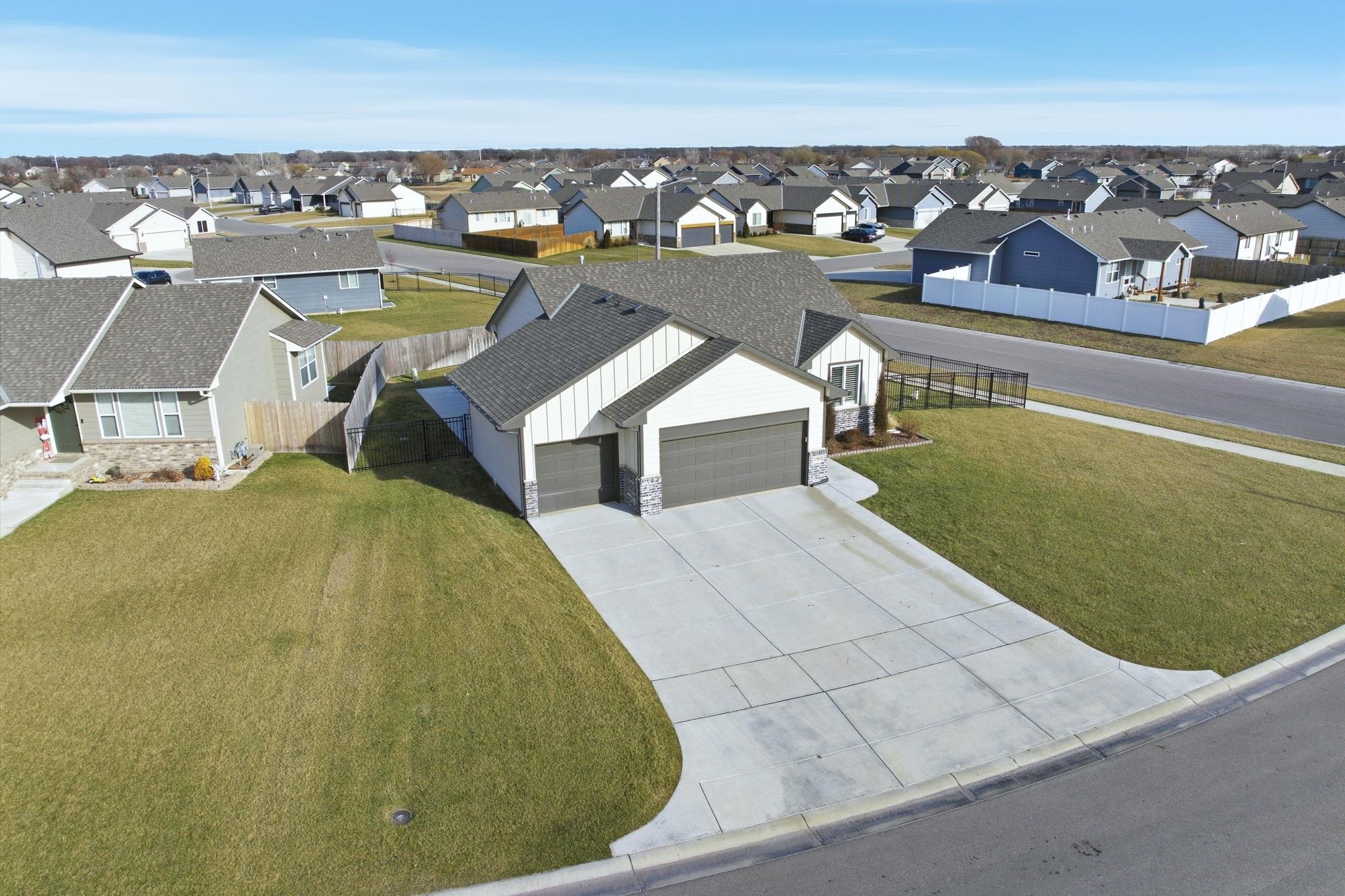 1702 N Kentucky Lane Wichita KS 67235