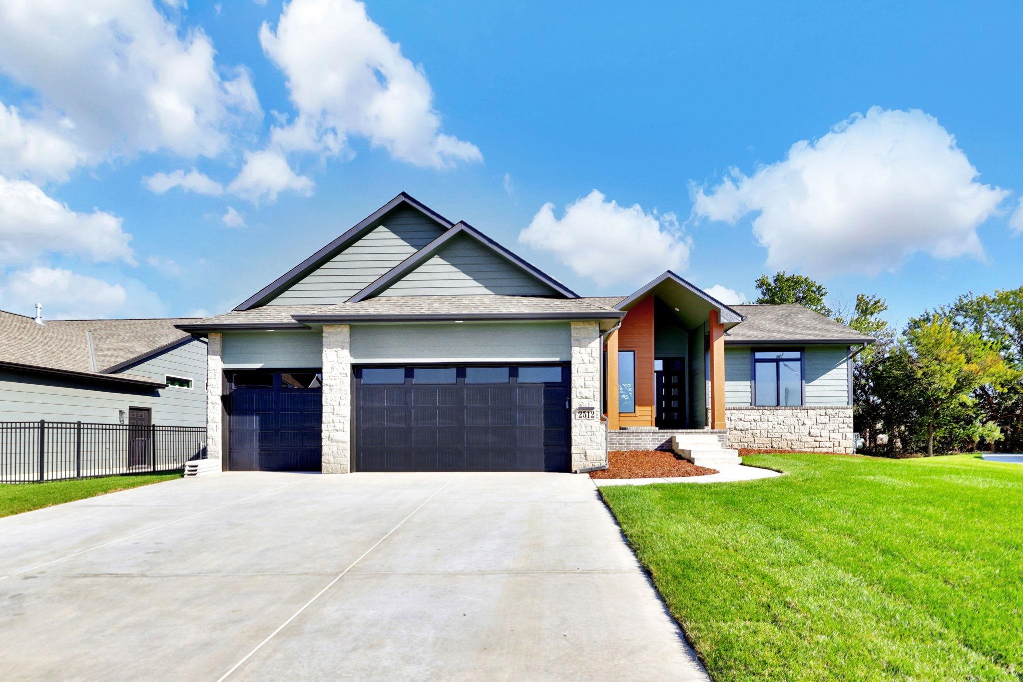 2512 N Emerald Court Andover KS 67002