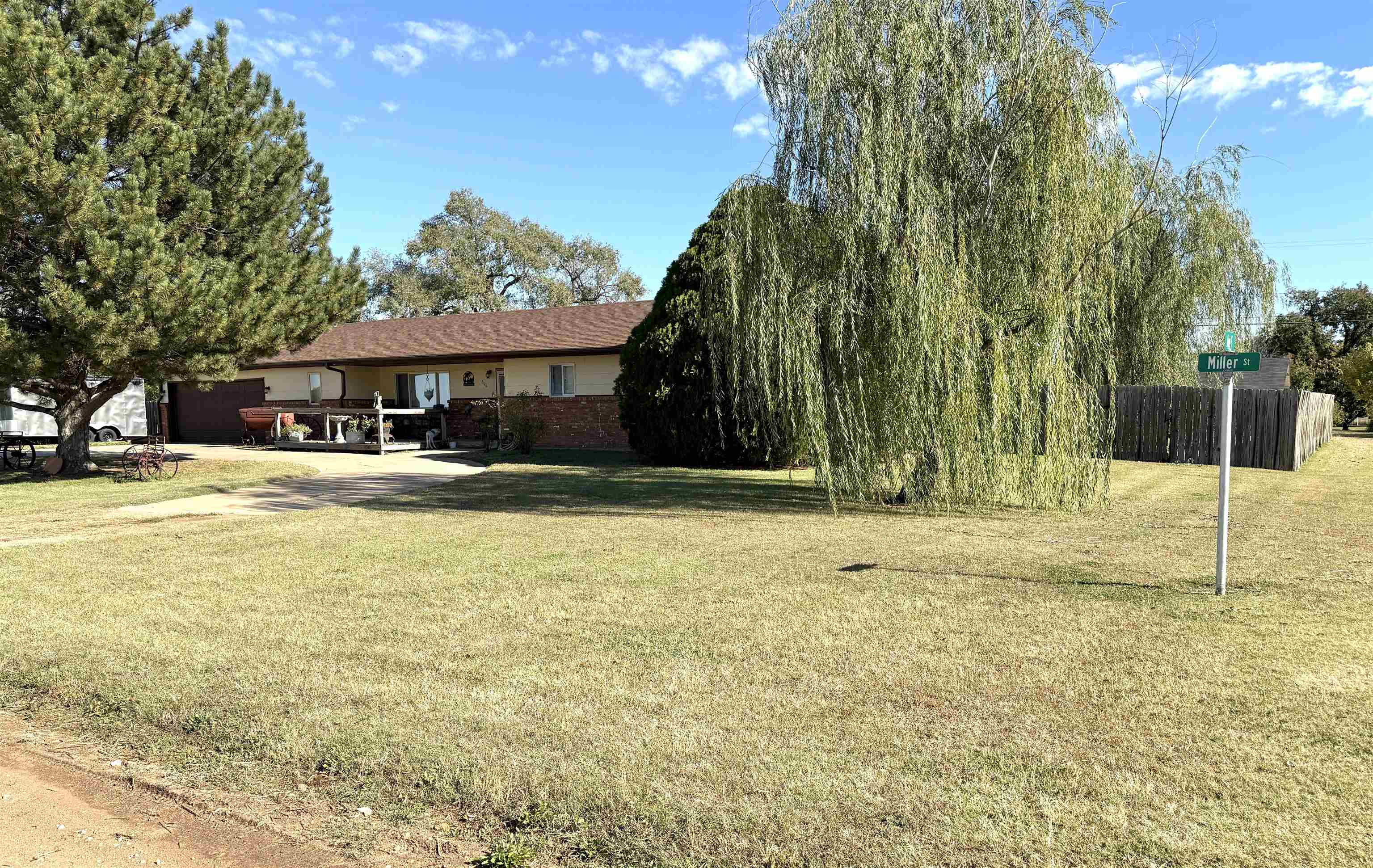 606 N Miller Attica KS 67009