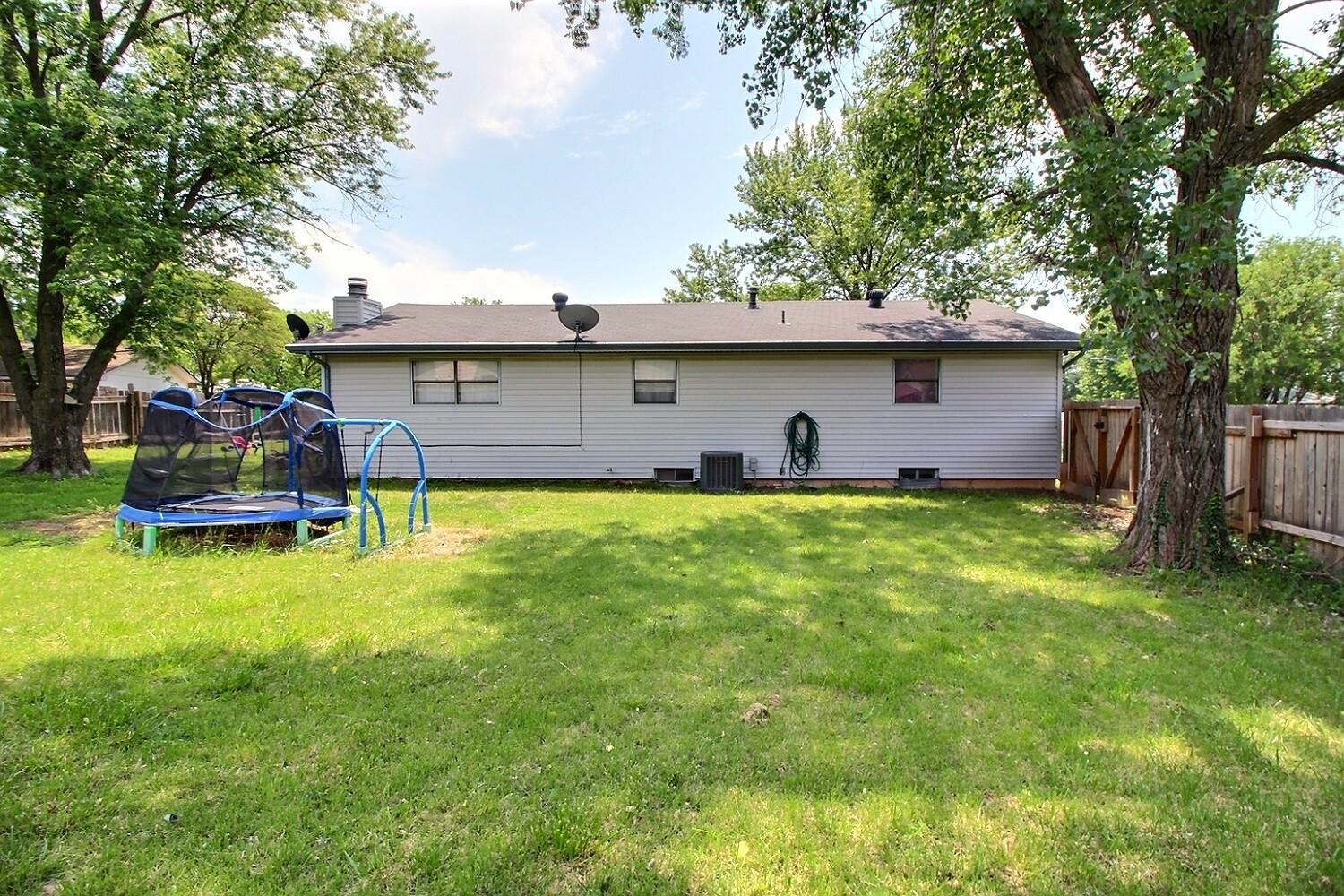 411 S Washington Street Belle Plaine KS 67013