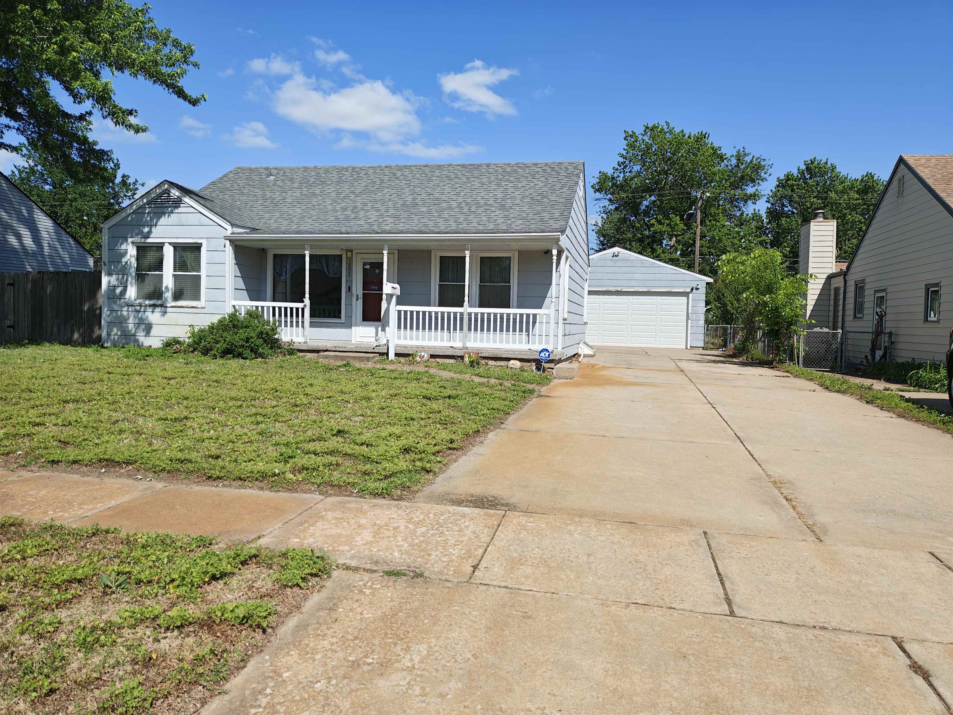 1828 S Millwood Street Wichita KS 67213