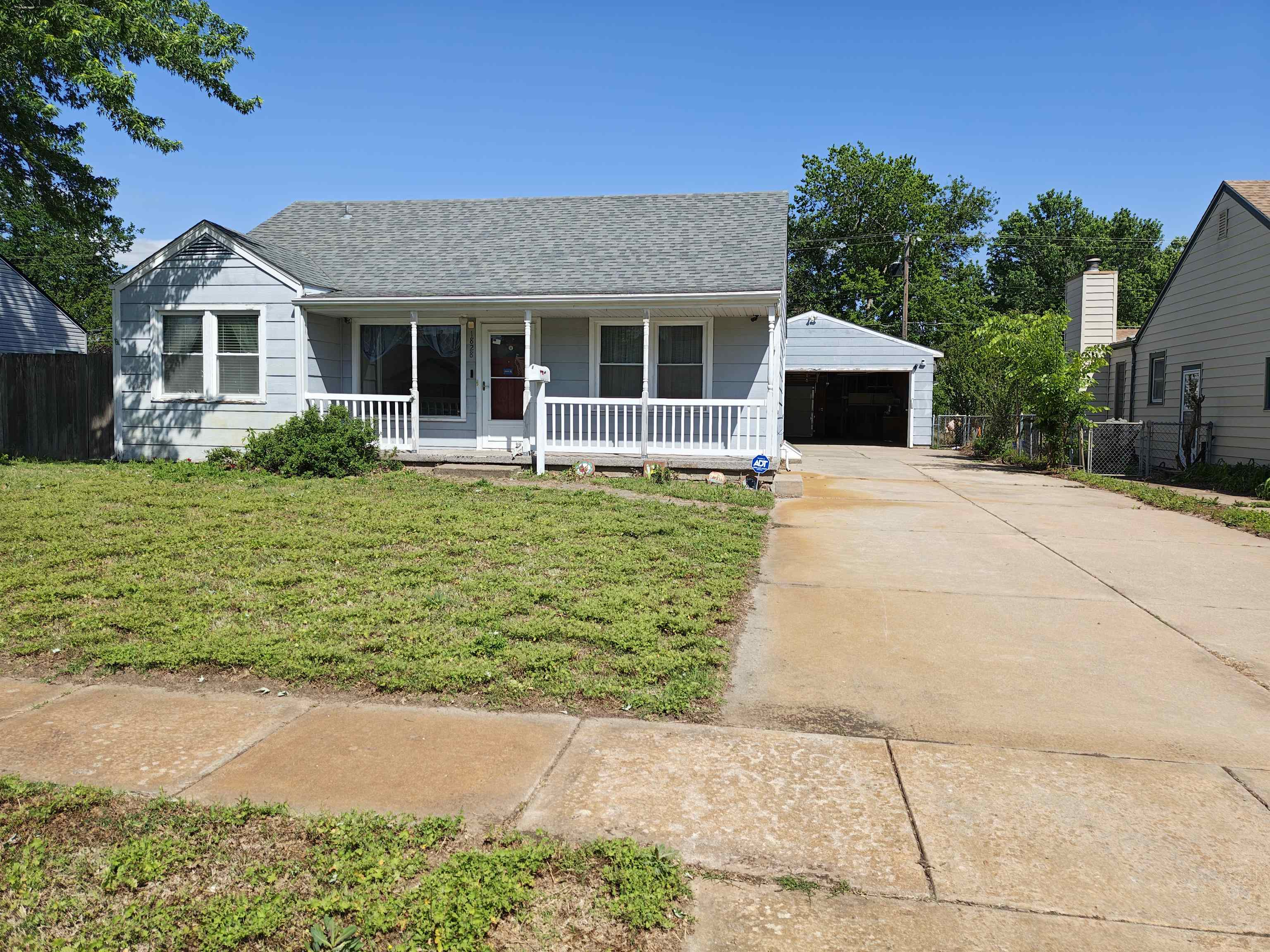 1828 S Millwood Street Wichita KS 67213