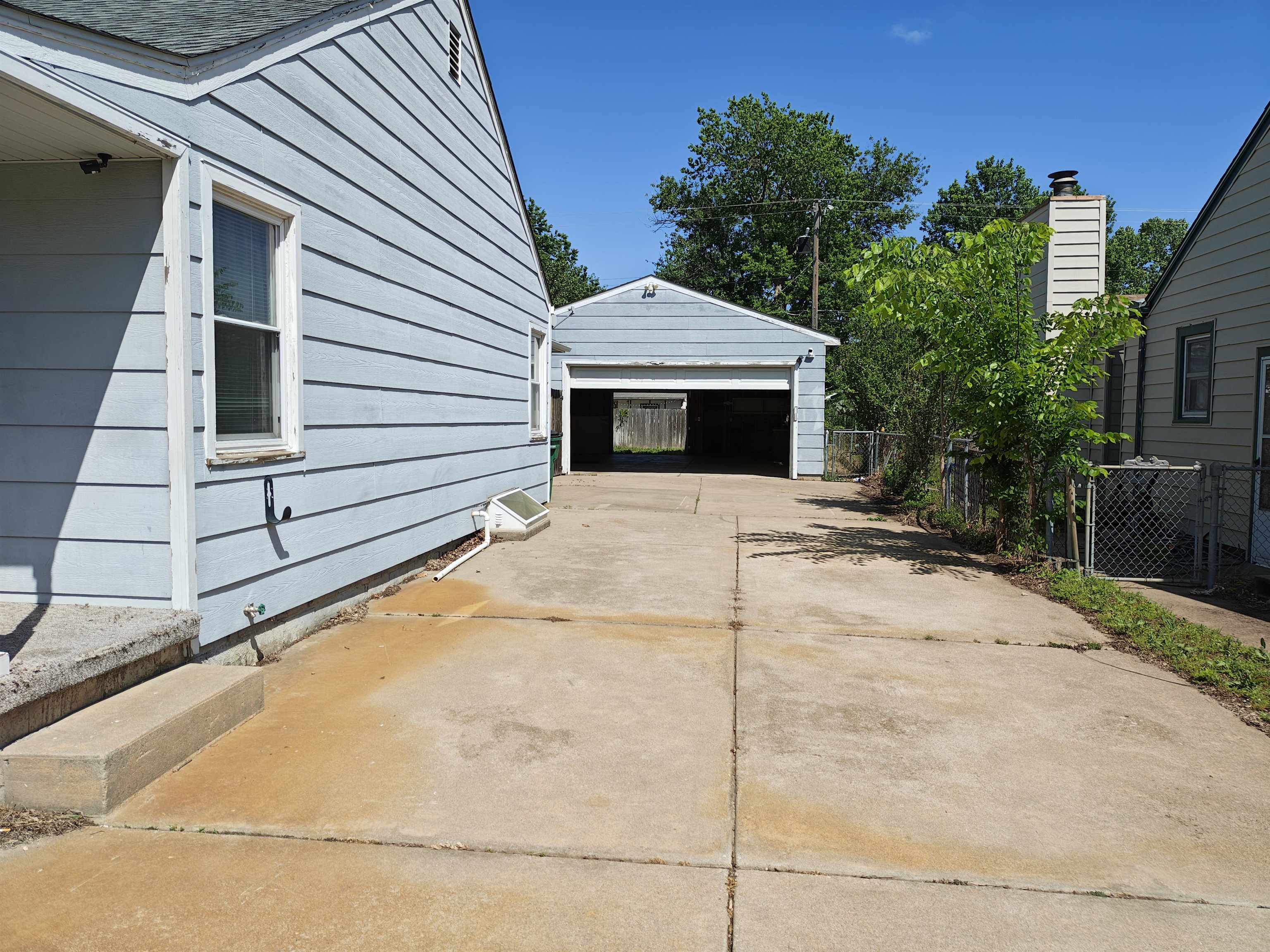 1828 S Millwood Street Wichita KS 67213