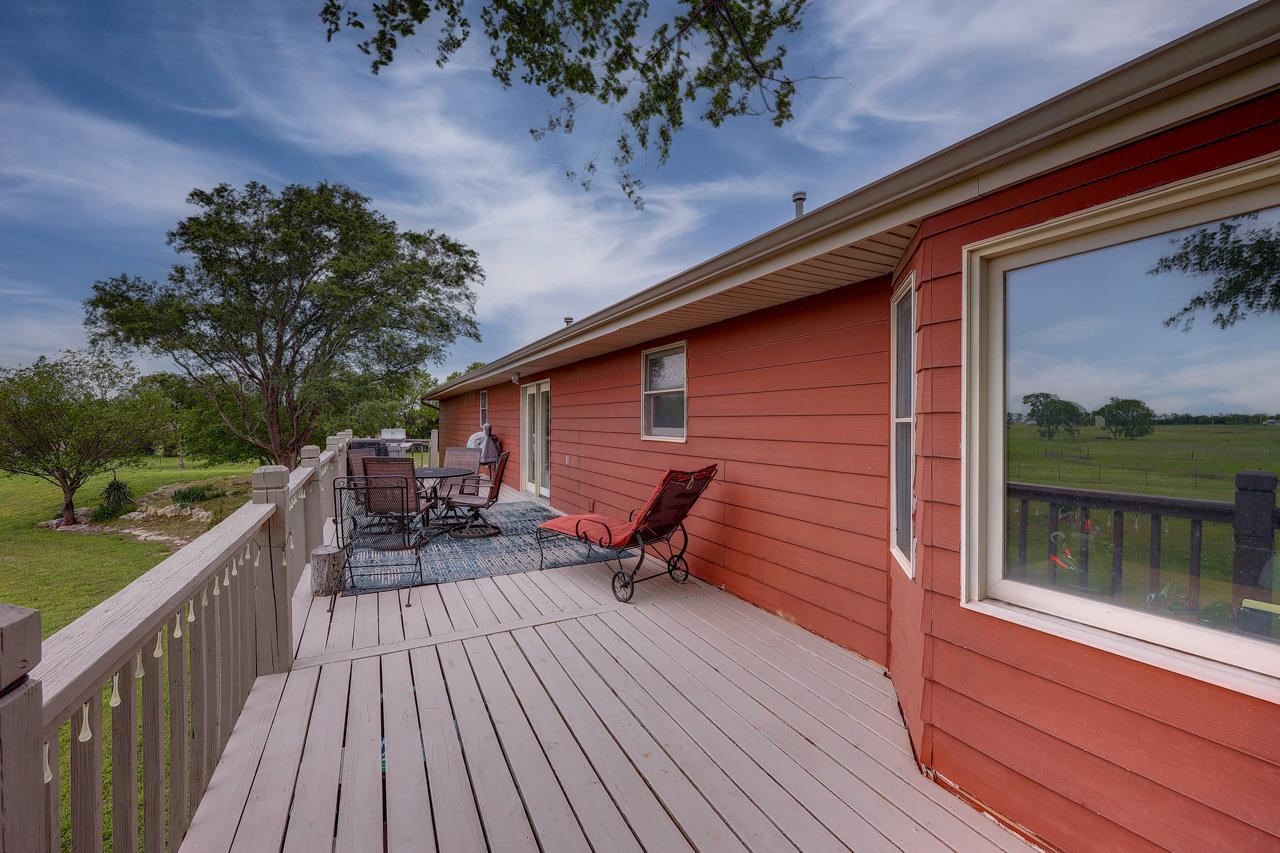 18071 65th Road Winfield KS 67156