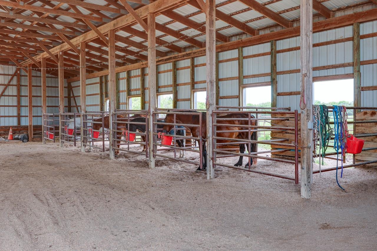 18071 65th Road Winfield KS 67156