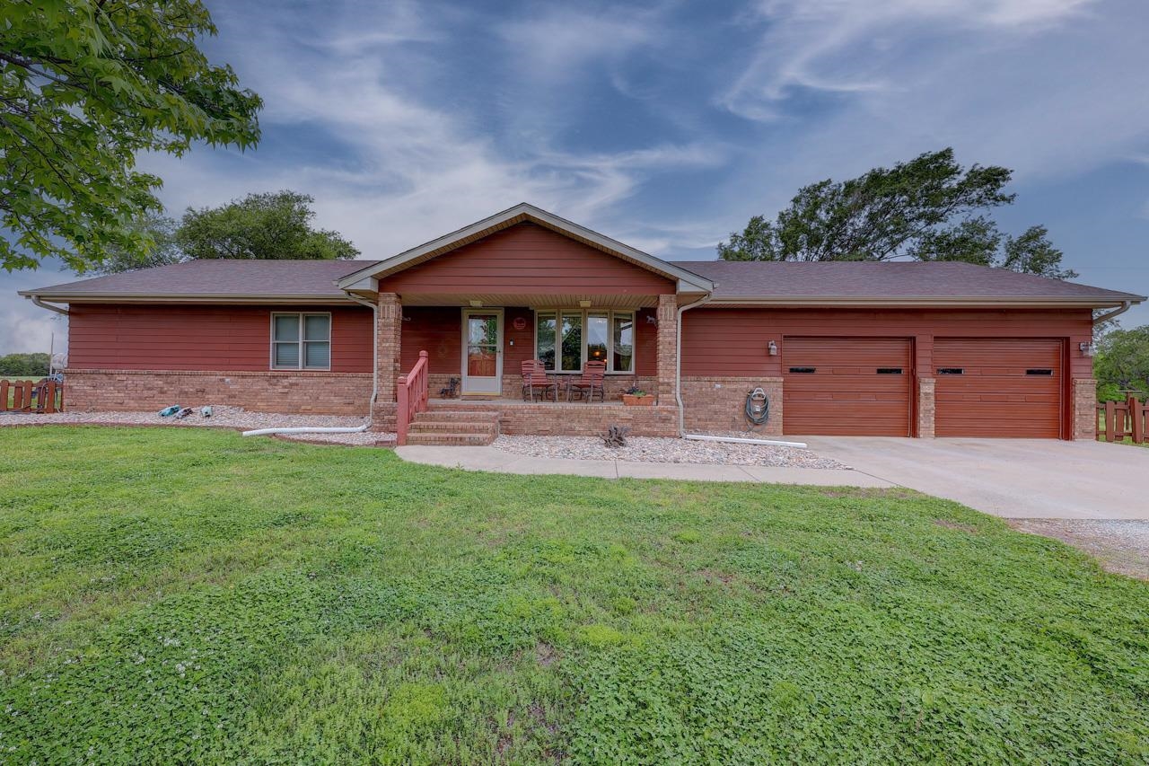 18071 65th Road Winfield KS 67156