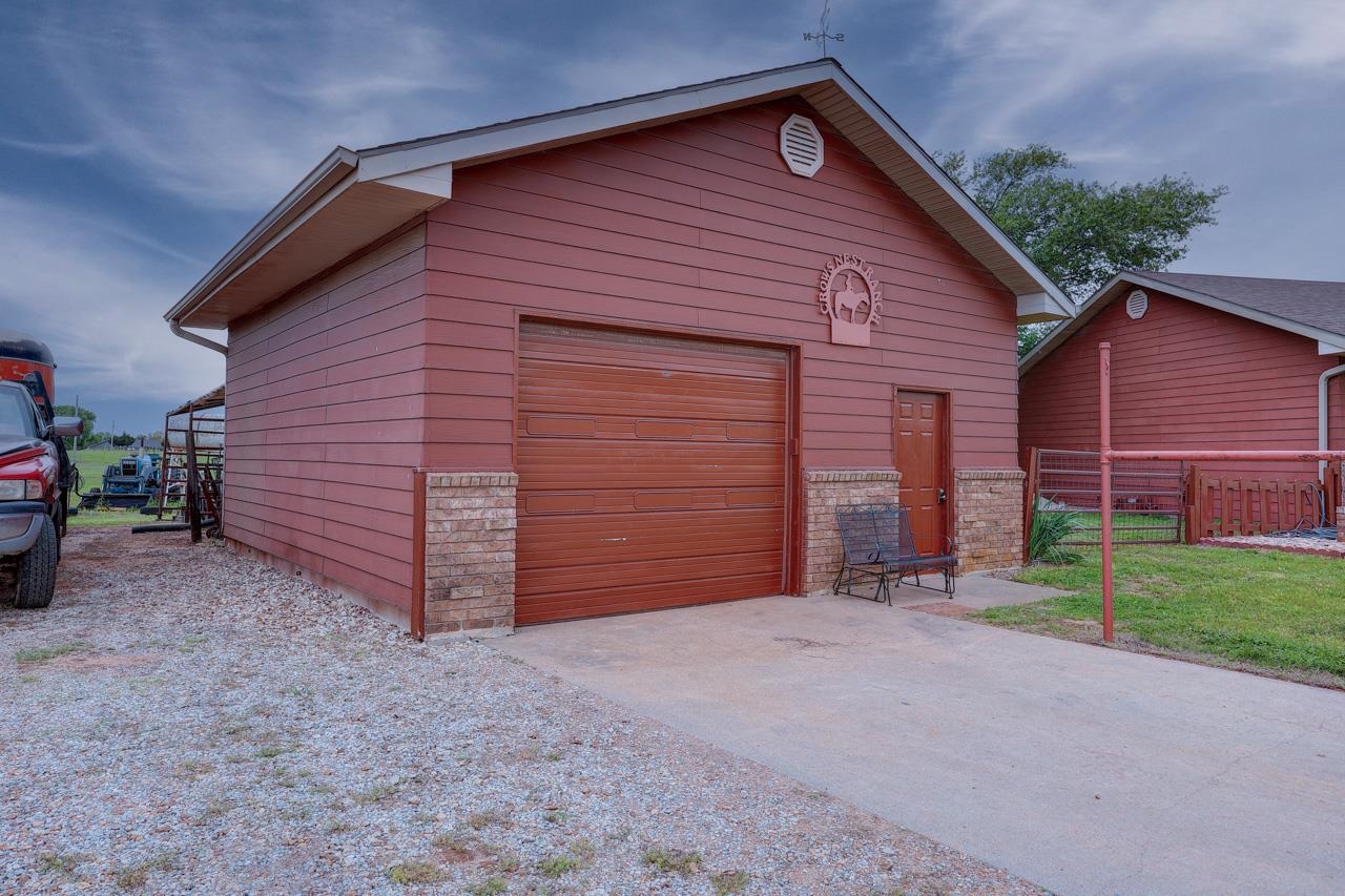18071 65th Road Winfield KS 67156