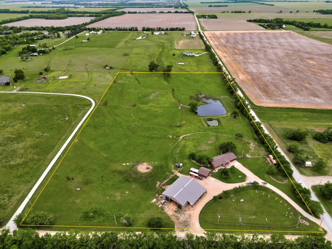 18071 65th Road Winfield KS 67156