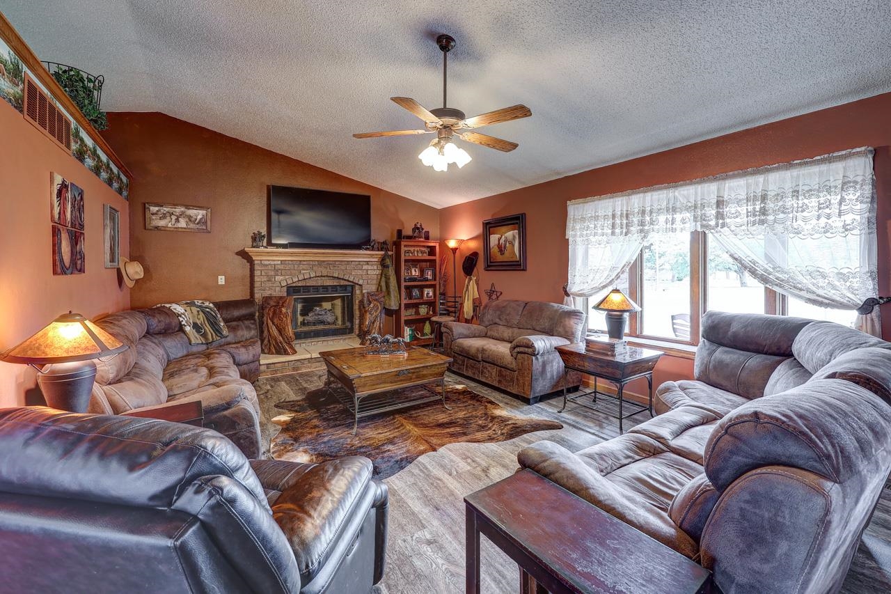 18071 65th Road Winfield KS 67156