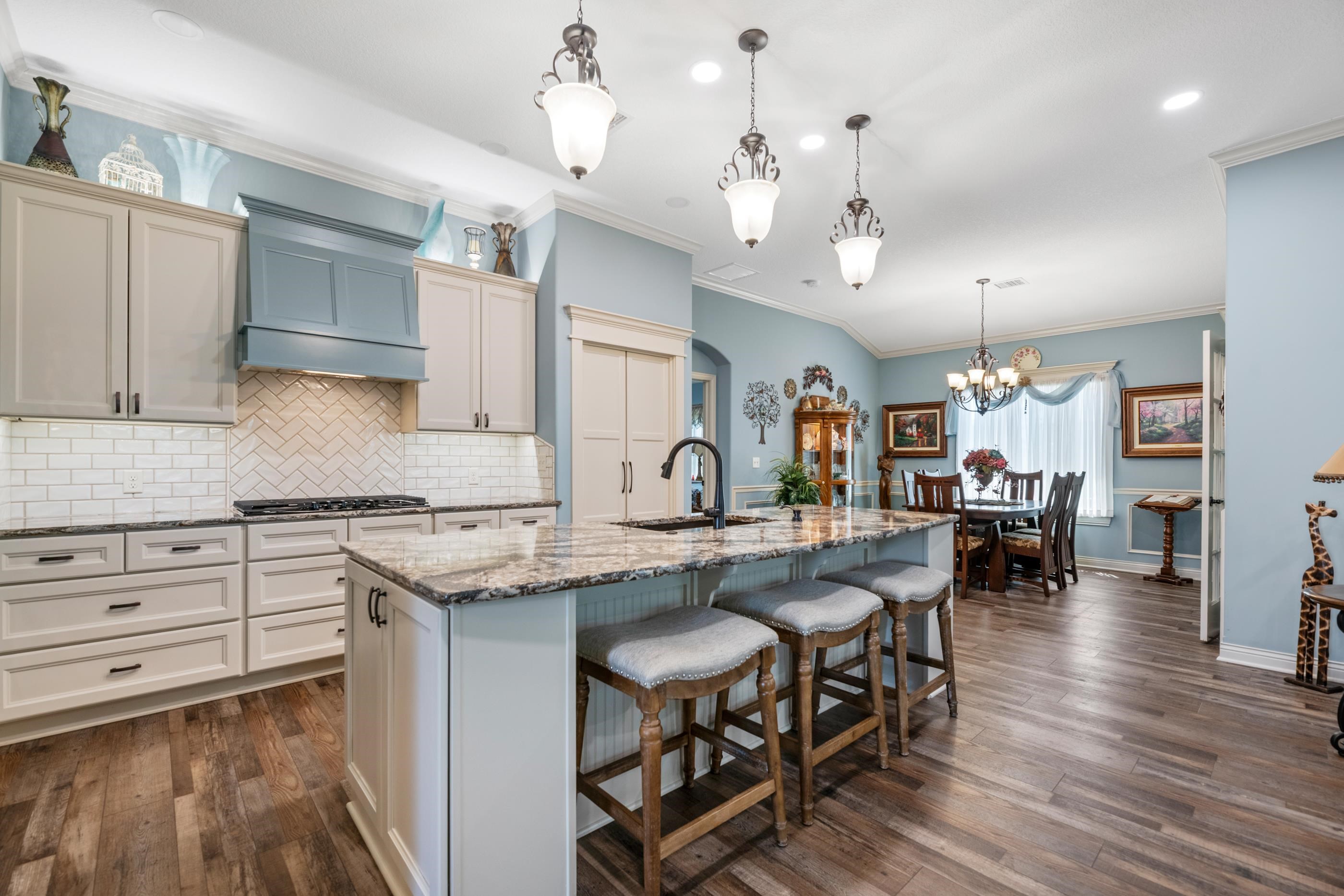 3632 N Lakeway Court Wichita KS 67205