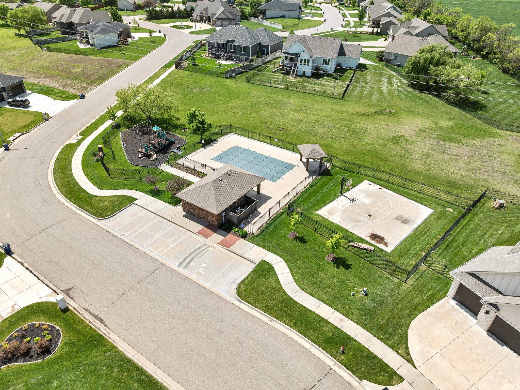 1538 N Shadow Rock Drive Andover KS 67002