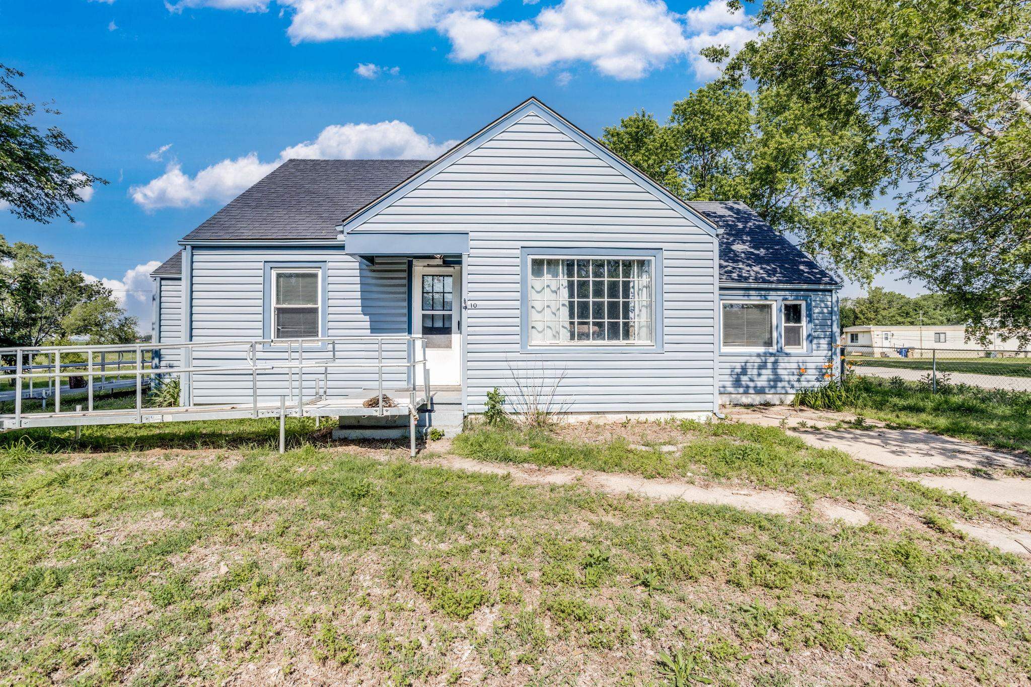 101 S Davidson Avenue Bentley KS 67016