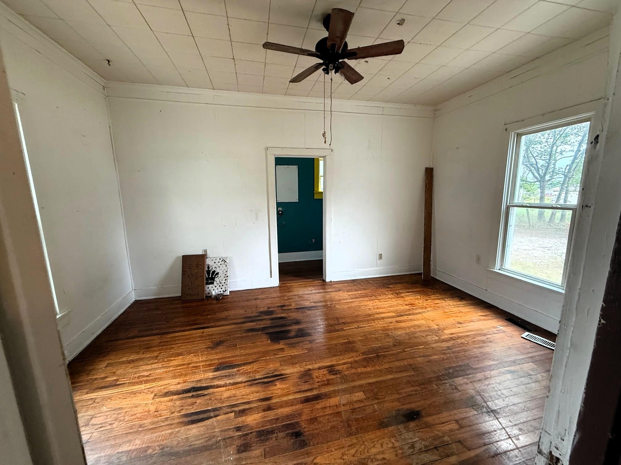 521 N Osage Street Caldwell KS 67022