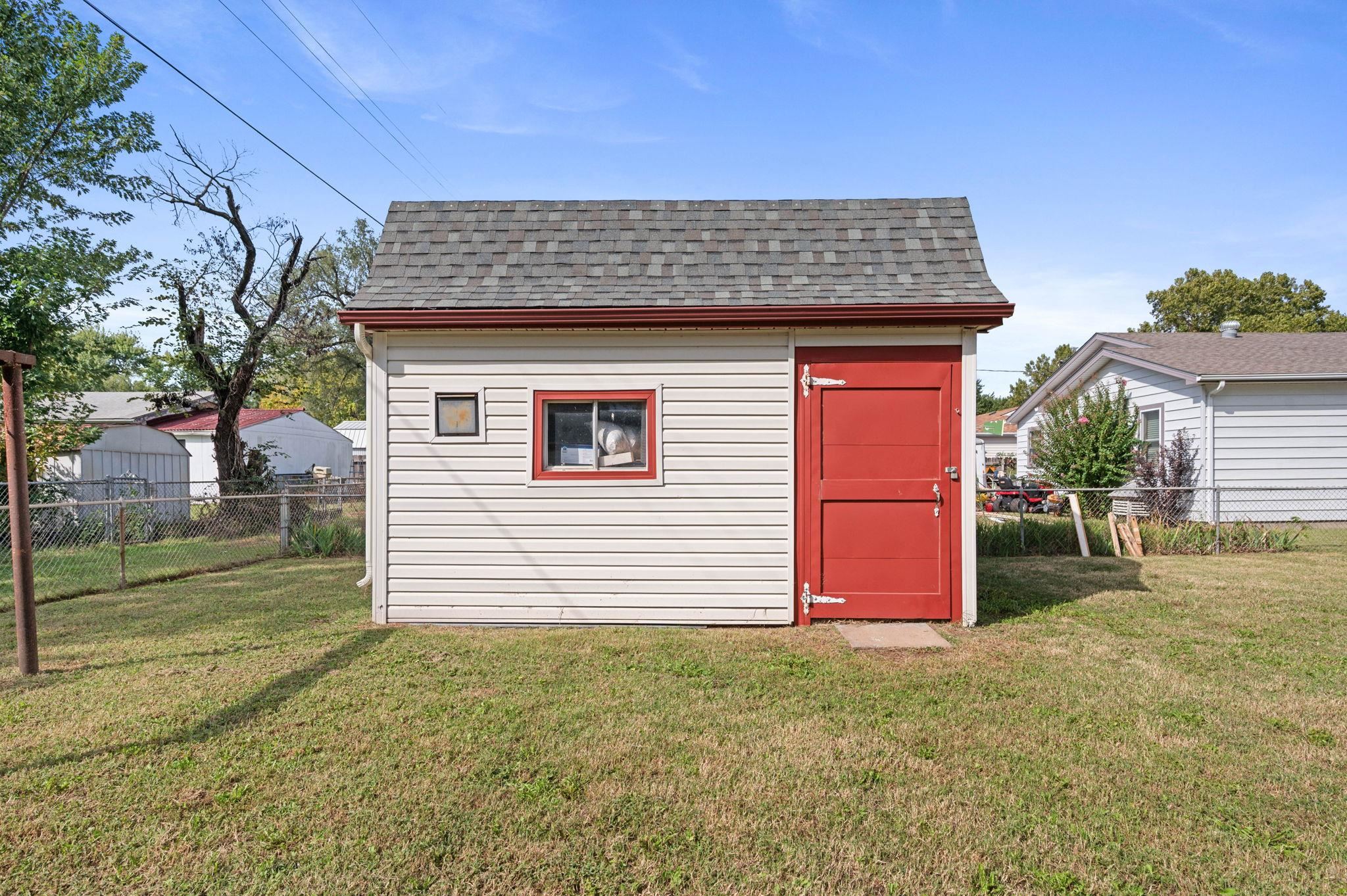 449 W 4th Street Haysville KS 67060