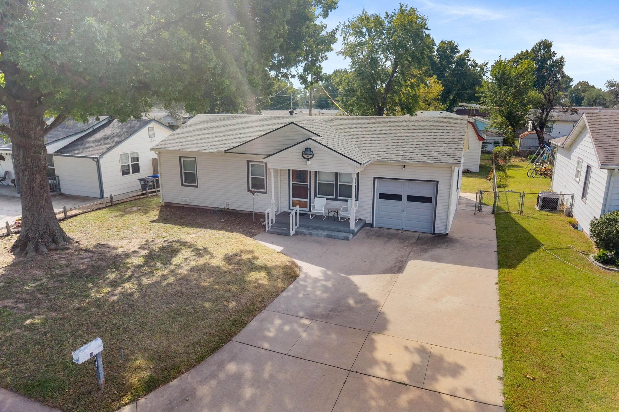 449 W 4th Street Haysville KS 67060