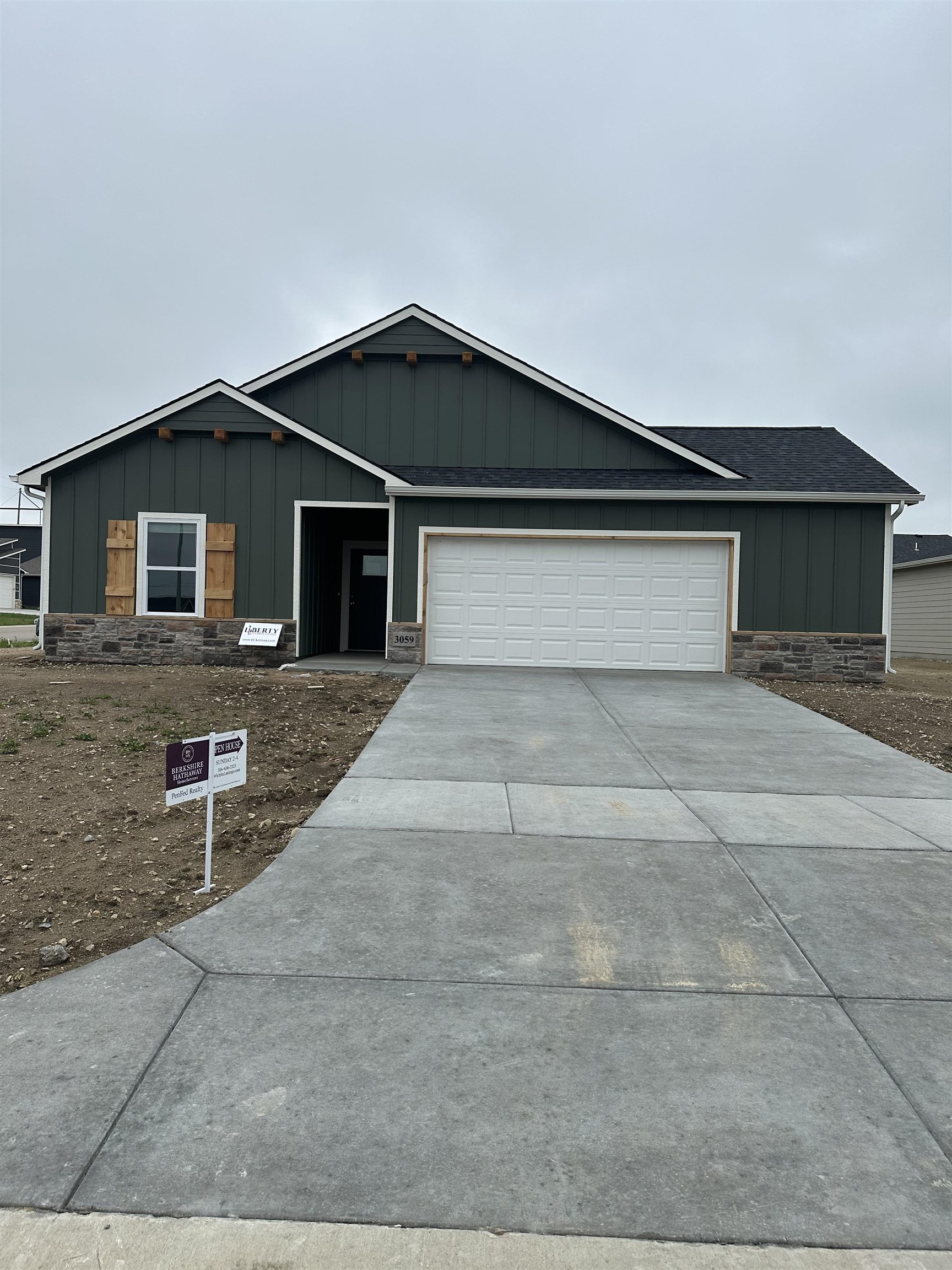 3059 E Highridge Court Park City KS 67219