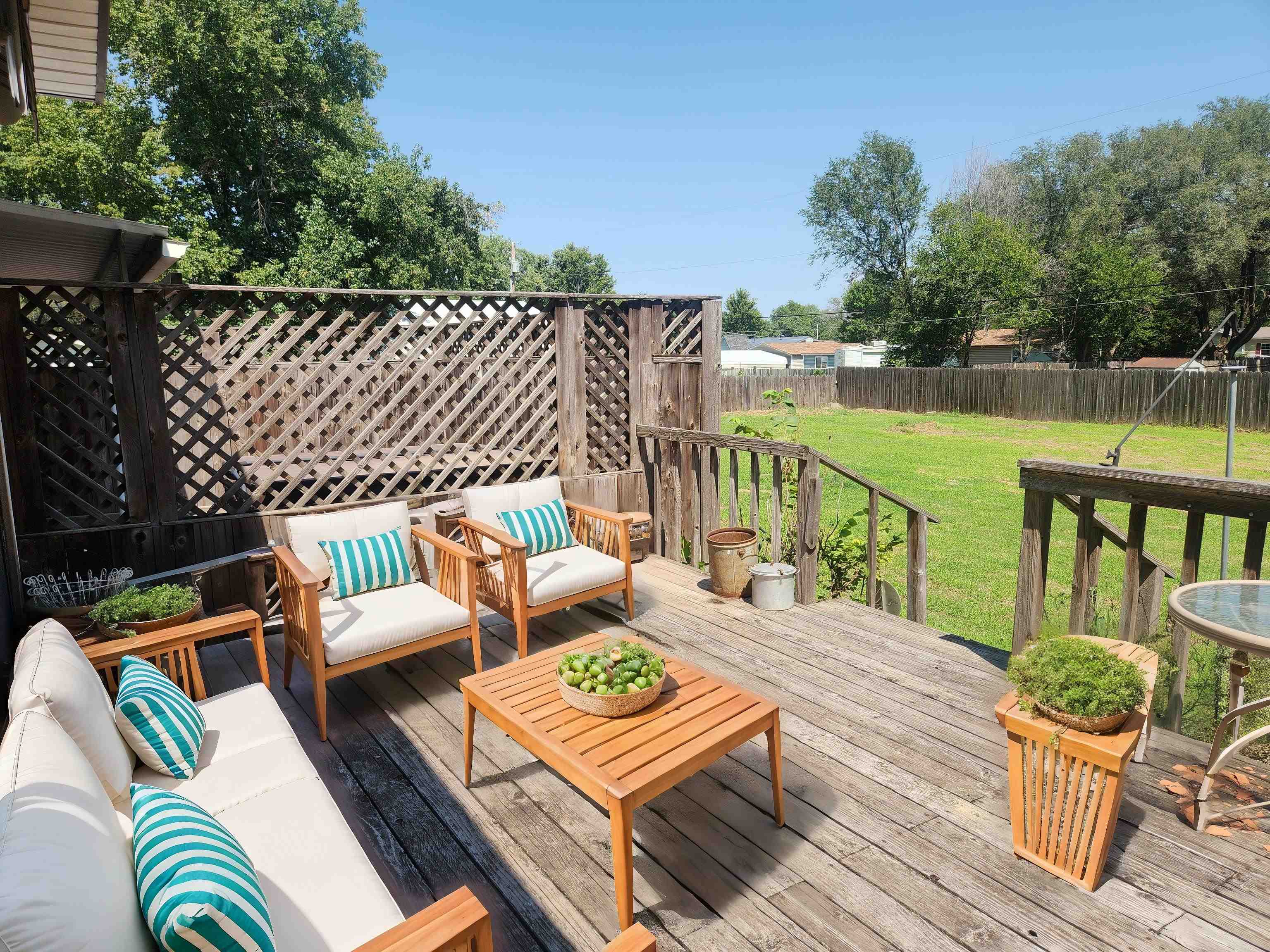 6124 S Laura Wichita KS 67216