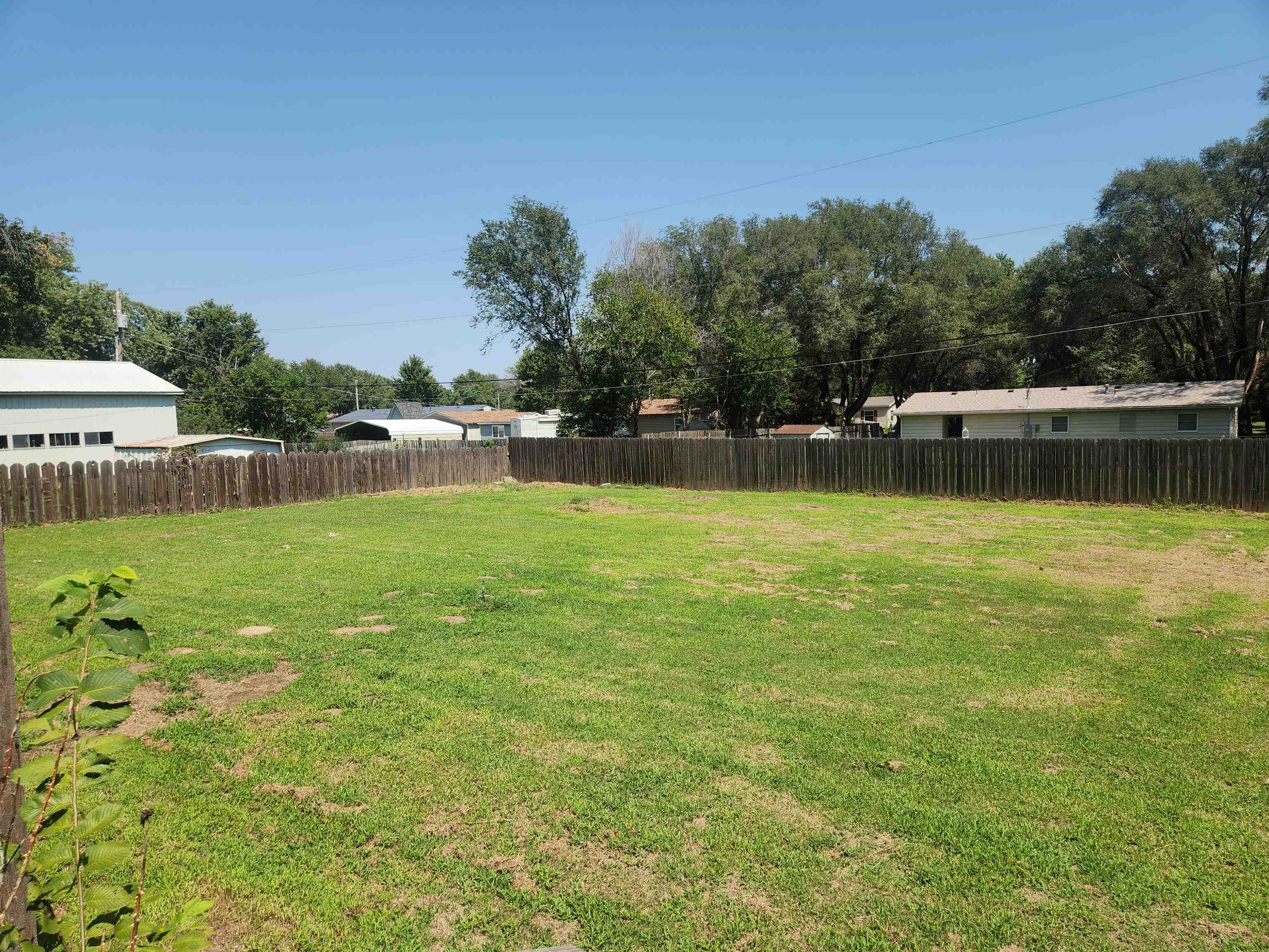 6124 S Laura Wichita KS 67216