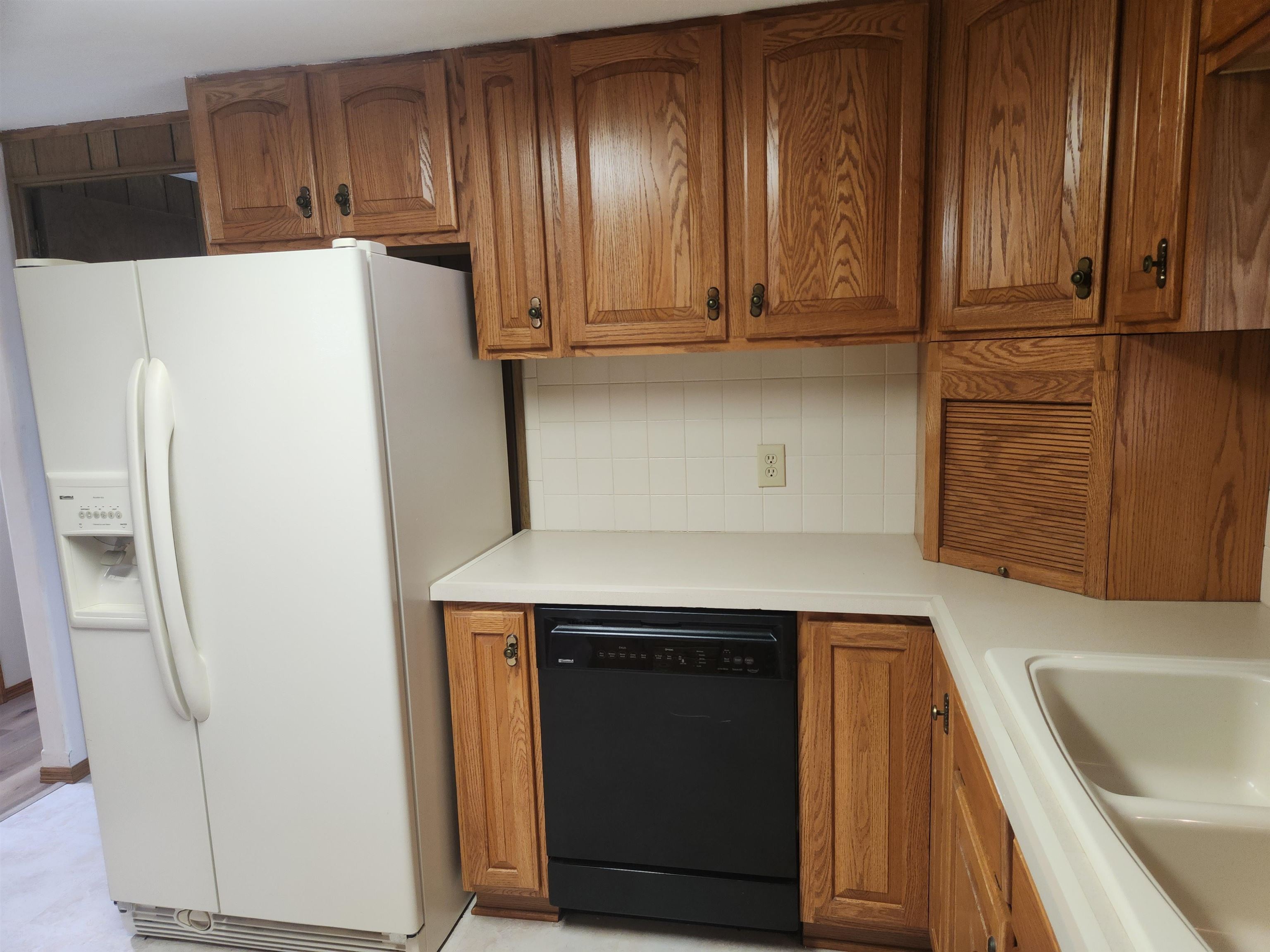 6124 S Laura Wichita KS 67216