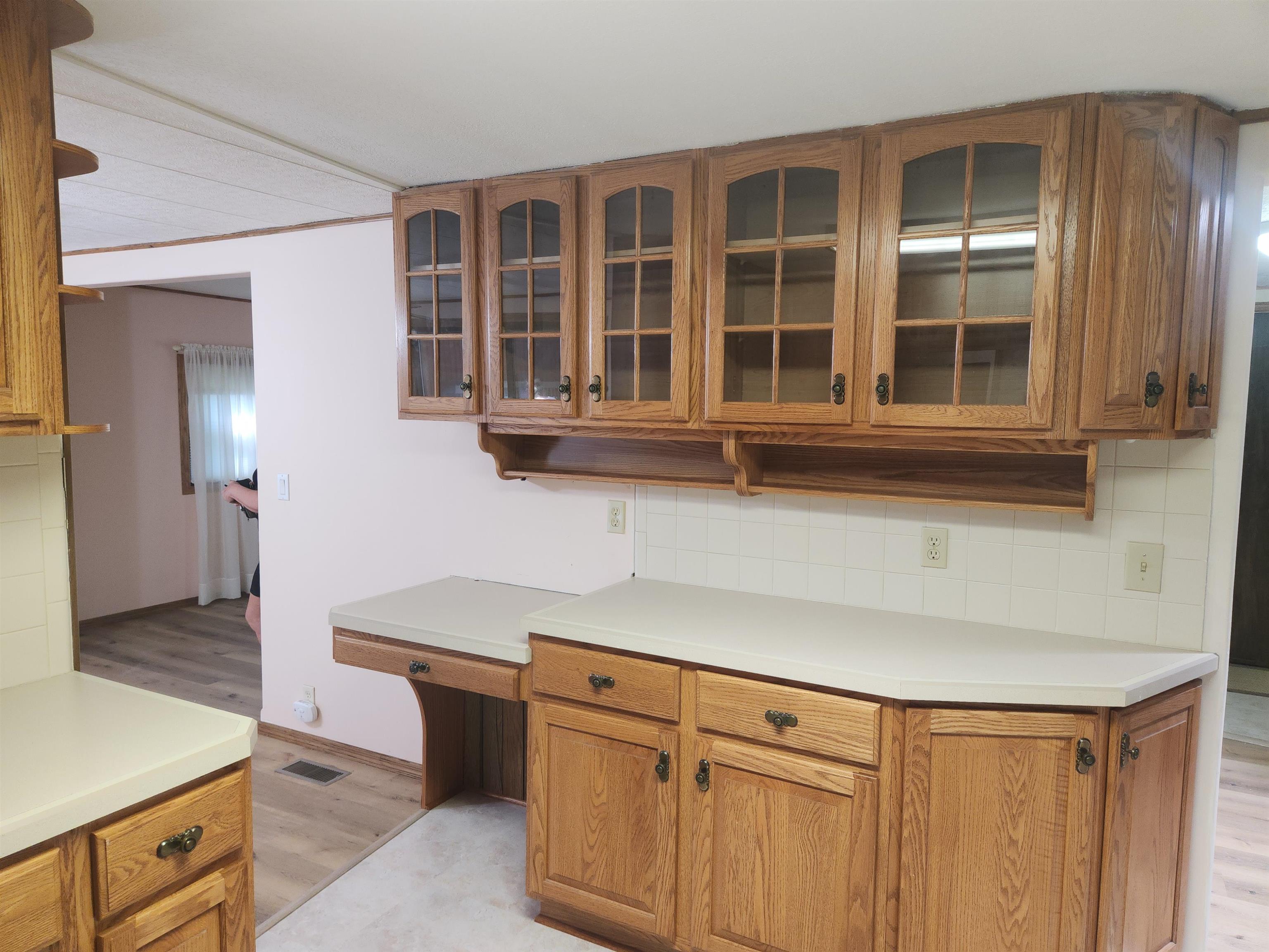 6124 S Laura Wichita KS 67216